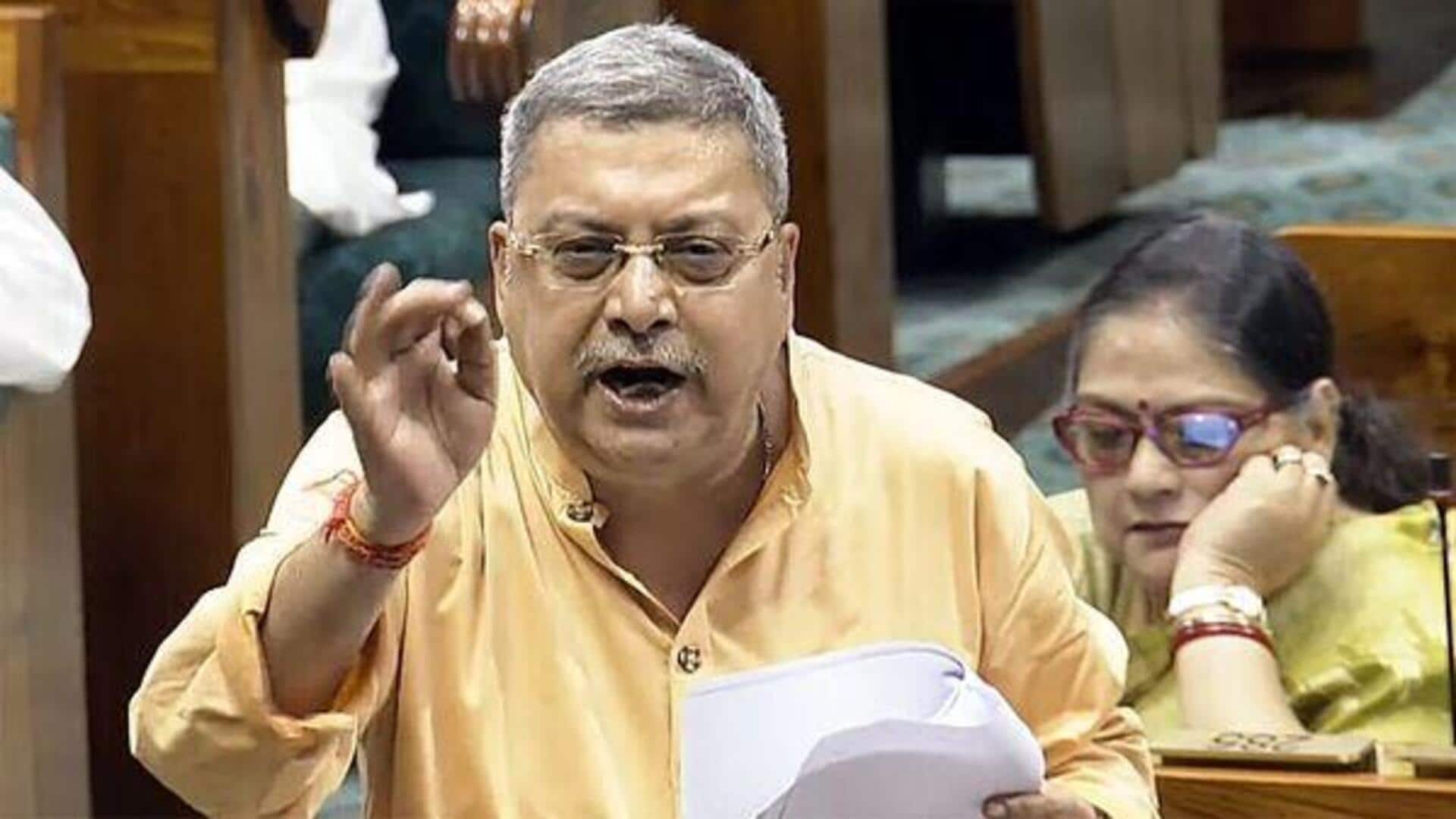 कोलकाता गैंगरेप: TMC सांसद कल्याण बनर्जी का बयान, कहा- दोस्त ही बलात्कार करे तो क्या करें कोलकाता गैंगरेप: TMC सांसद कल्याण बनर्जी का बयान, कहा- दोस्त ही बलात्कार करे तो क्या करें