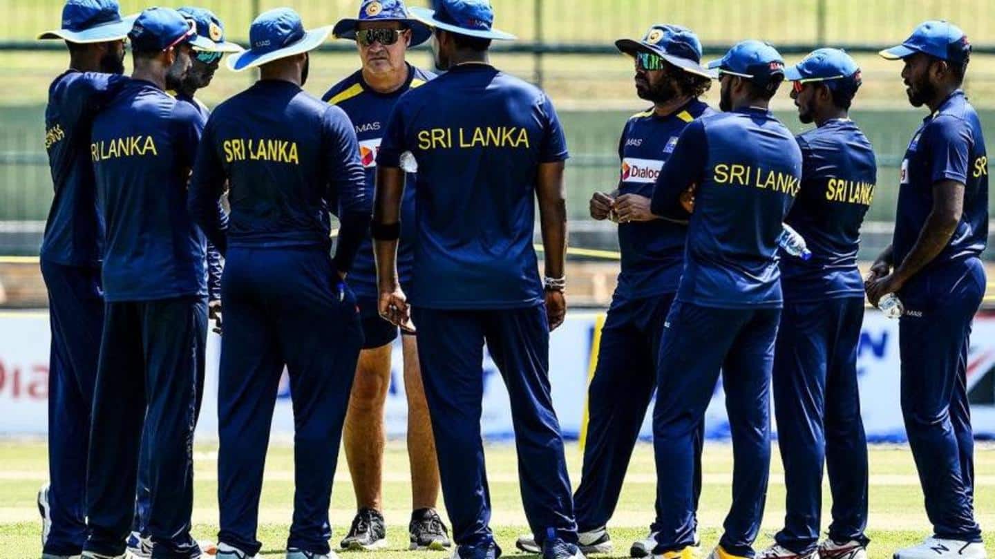 बिना कॉन्ट्रैक्ट के ही इंग्लैंड दौरे पर जाएगी श्रीलंकाई टीम, खेलेगी सीरीज- रिपोर्ट