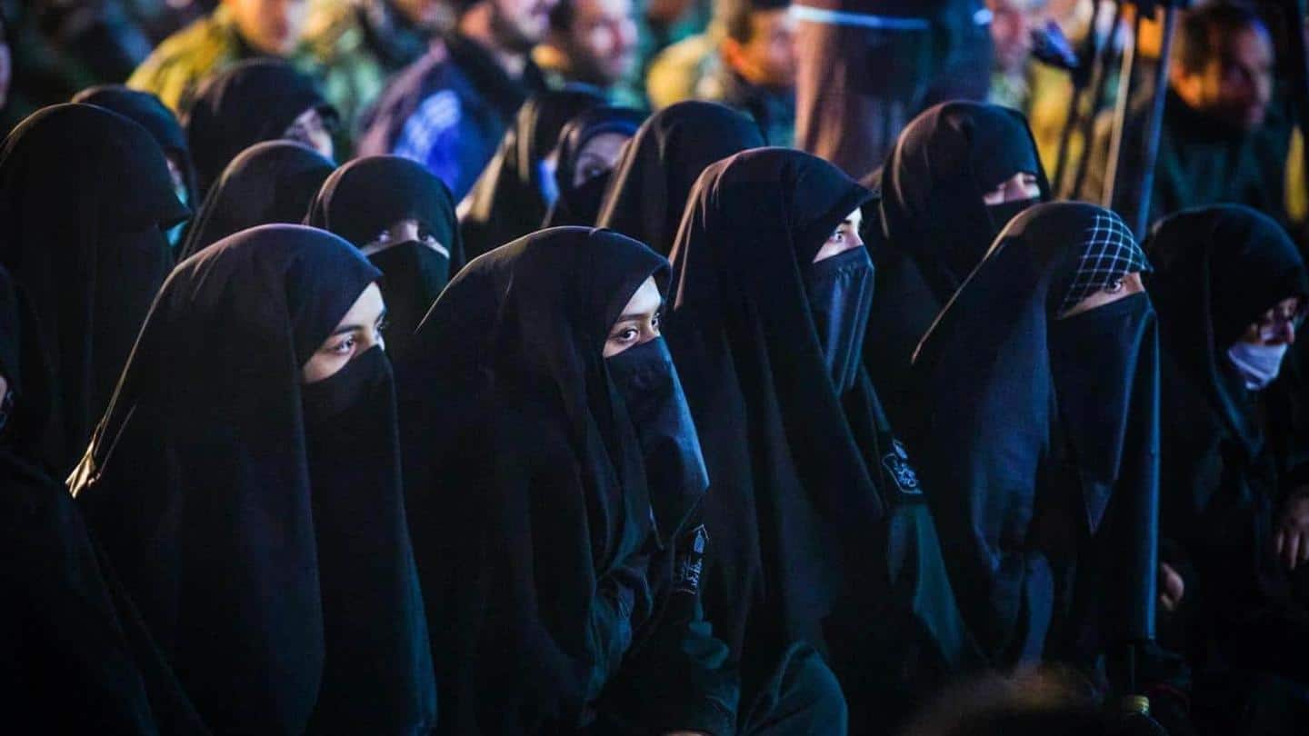 गाजियाबाद में हिजाब मामले में प्रदर्शन कर रही महिलाओं पर पुलिस ने बरसाई लाठियां, वीडियो वायरल