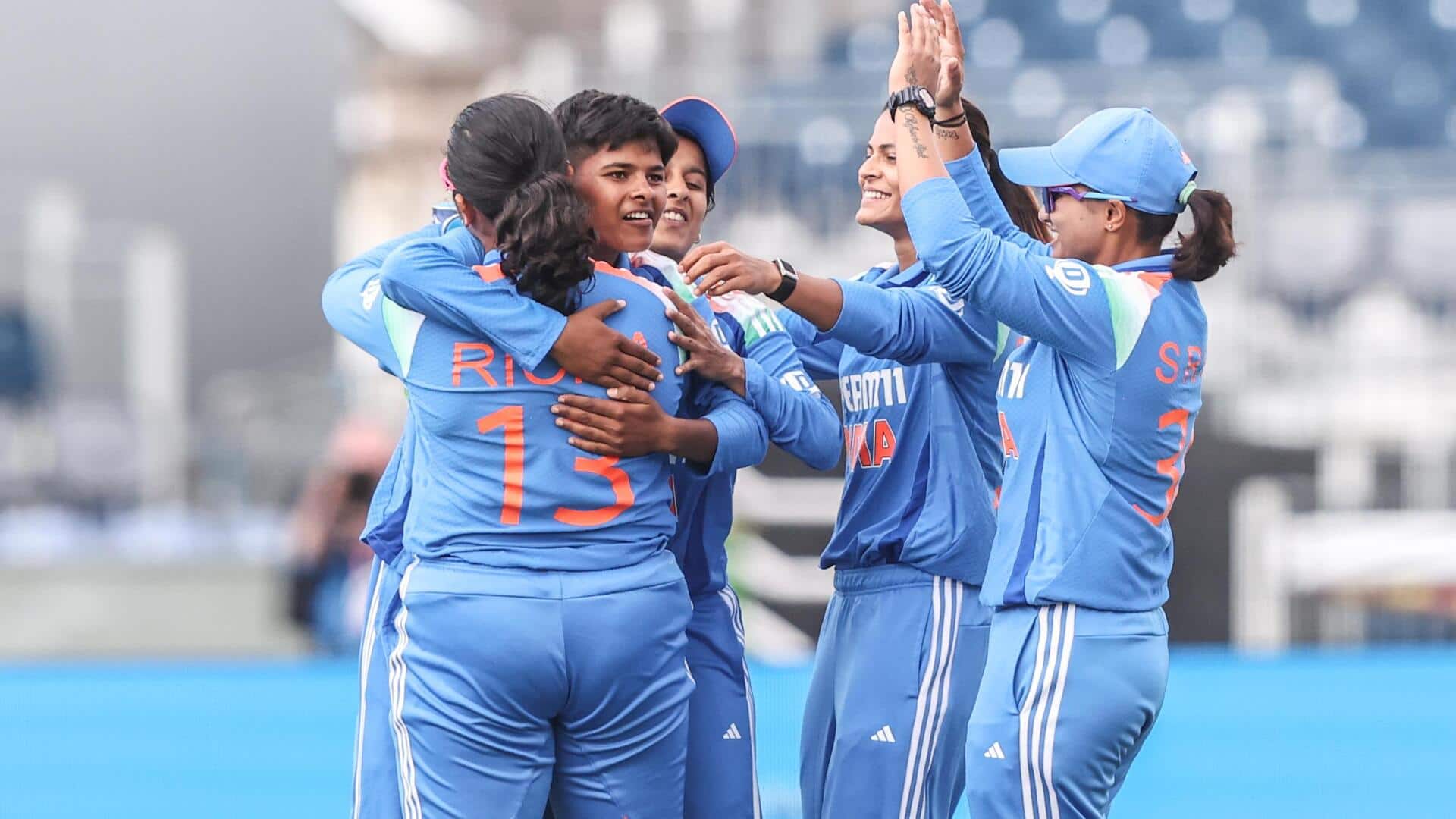भारतीय महिला क्रिकेट टीम ने तीसरे वनडे में इंग्लैंड को हराया, 2-1 से जीती सीरीज भारतीय महिला क्रिकेट टीम ने तीसरे वनडे में इंग्लैंड को हराया, 2-1 से जीती सीरीज