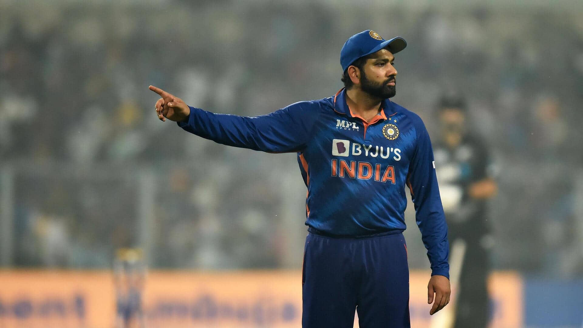 वानखेड़े स्टेडियम में 'रोहित शर्मा स्टैंड' का हुआ उद्घाटन, यहां देखिए वीडियो वानखेड़े स्टेडियम में 'रोहित शर्मा स्टैंड' का हुआ उद्घाटन, यहां देखिए वीडियो
