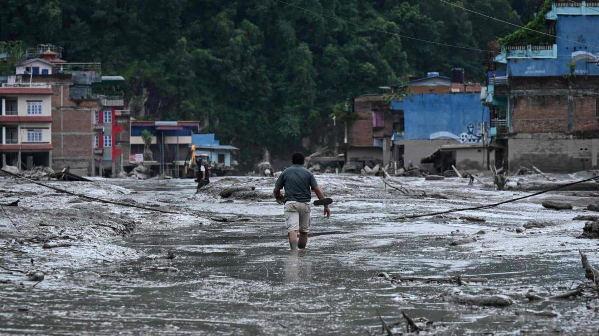 नेपाल में बाढ़ से अब तक 950 से अधिक मौत, 4,500 से अधिक लोग लापता