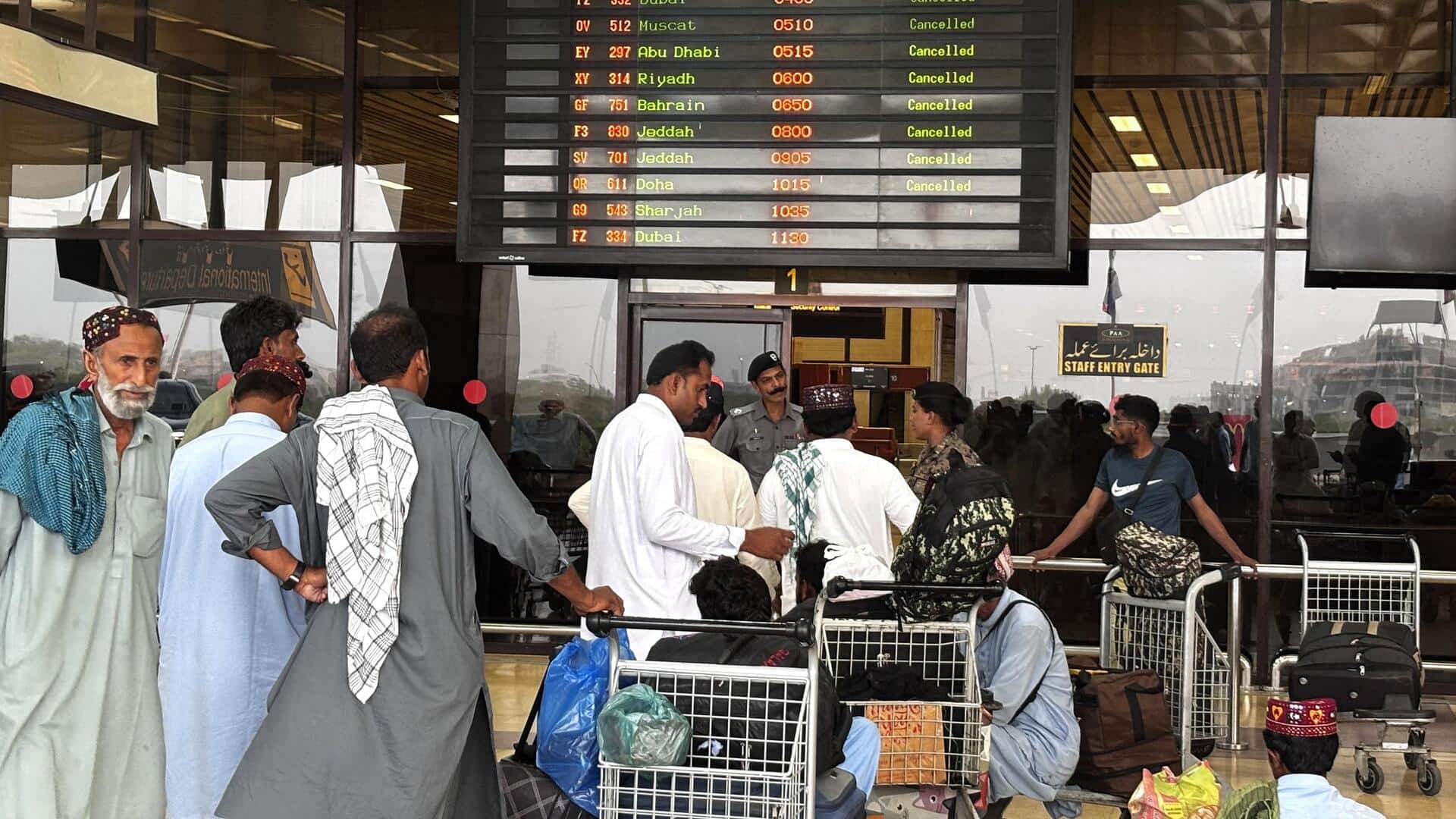 सऊदी अरब के लिए सिरदर्द बने पाकिस्तान के भिखारी, 56,000 को वापस भेजा गया