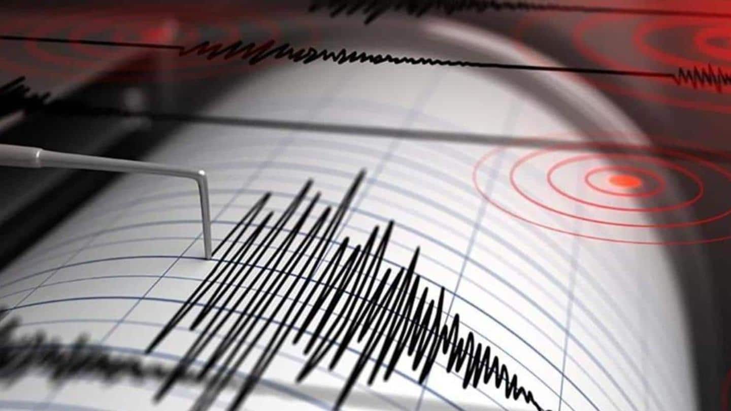 इंडोनेशिया में 7.3 तीव्रता का भूकंप, खतरनाक सुनामी की चेतावनी जारी