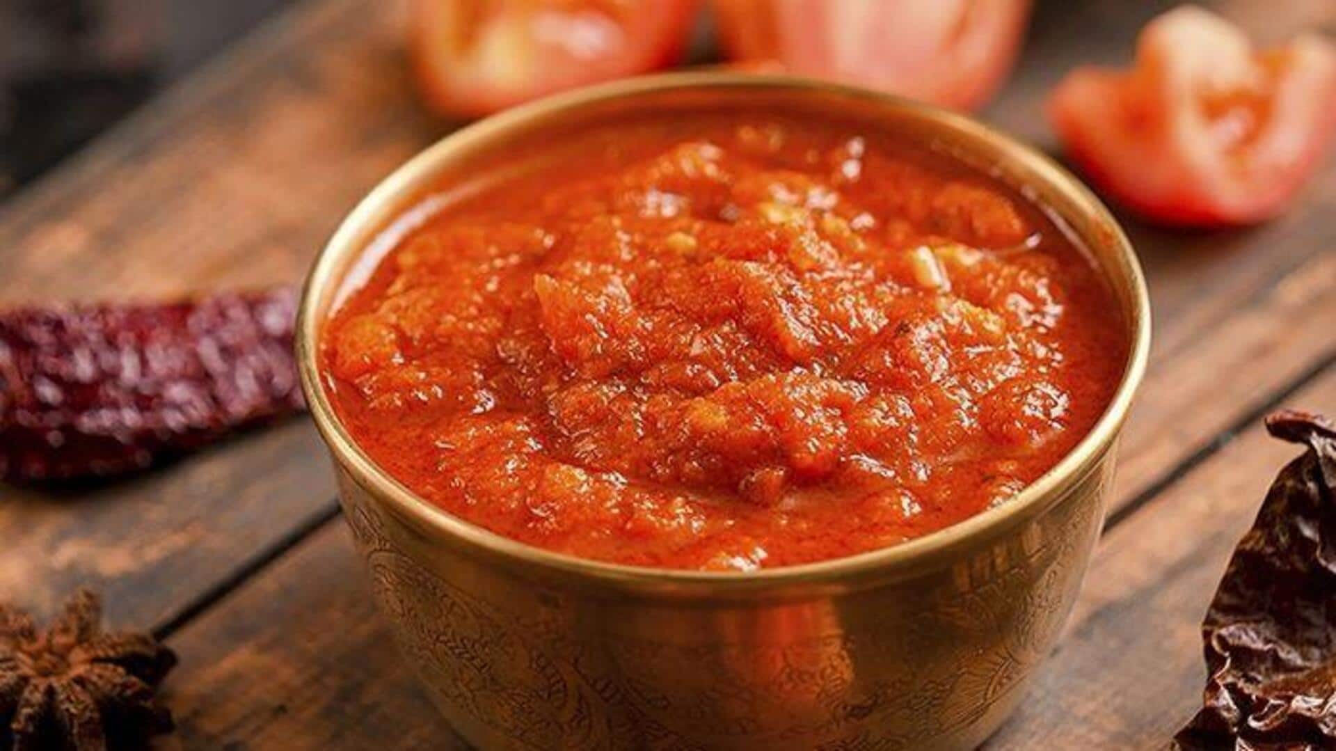 खाने का स्वाद बढ़ा सकती हैं टमाटर की ये 5 चटनियां, जानिए रेसिपी