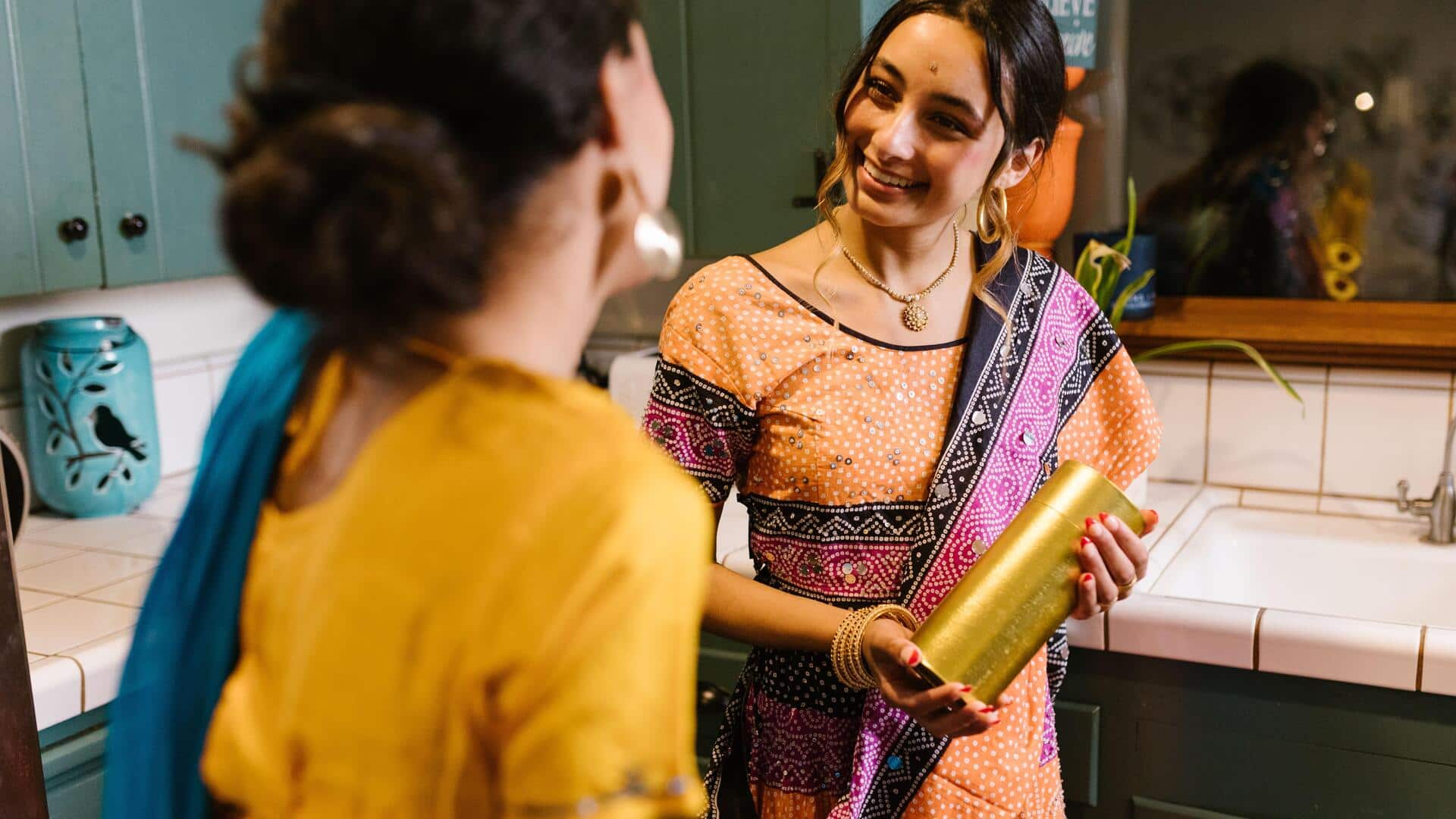भाई नहीं हैं तो बहनें भी मना सकती हैं रक्षाबंधन का त्योहार, अपनाएं ये तरीके