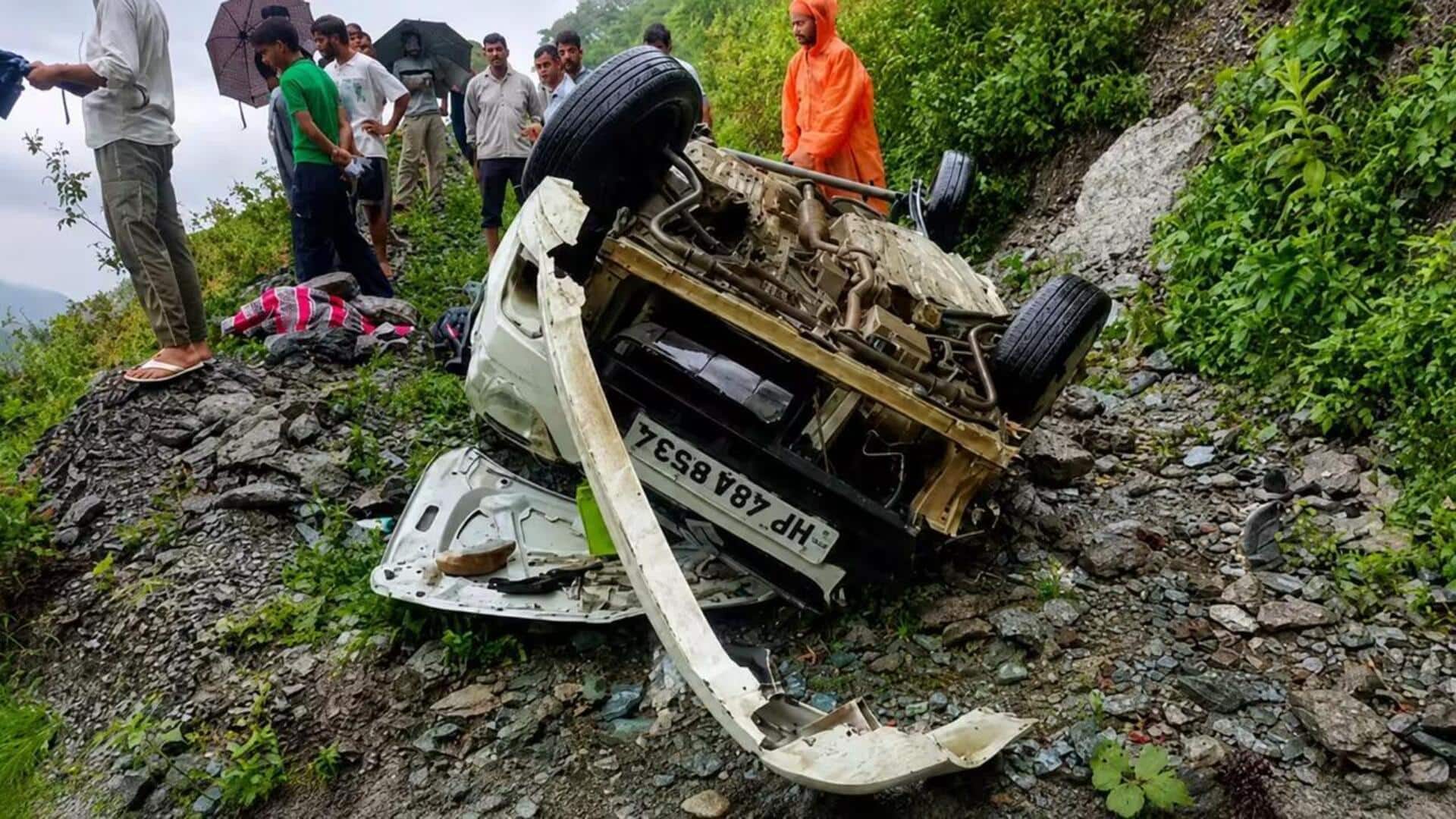 हिमाचल प्रदेश के चंबा में खाई में गिरी कार, परिवार के 5 सदस्यों की मौत