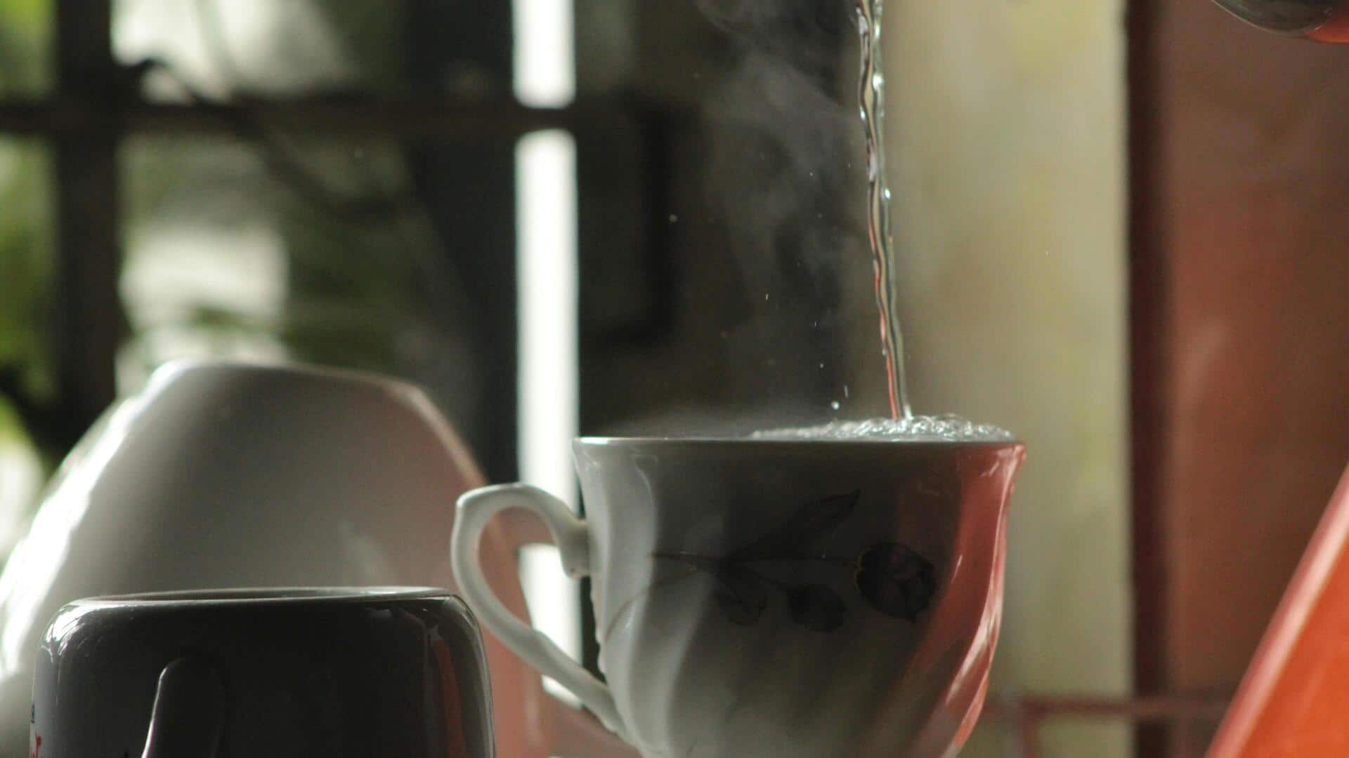 बढ़ते वजन की समस्या से परेशान हैं? आयुर्वेद से जुड़ी ये 5 टिप्स आजमाएं