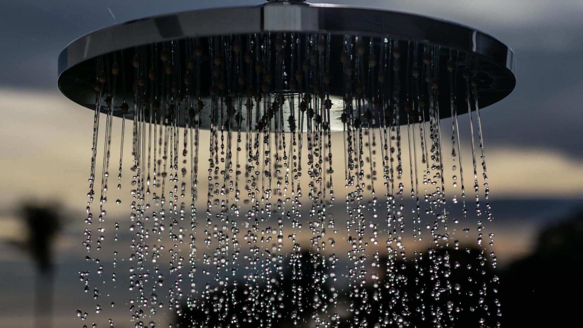 पसीने और शरीर की दुर्गंध से परेशान हैं? अपनाएं ये 5 तरीके