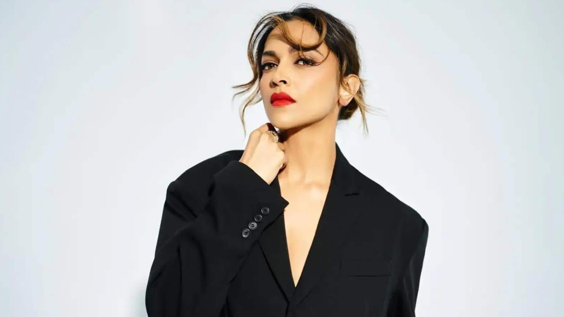 'कल्कि 2898 AD' वालों ने ऐसा क्या किया, जो चढ़ा दीपिका पादुकोण के प्रशंसकों का पारा? 'कल्कि 2898 AD' वालों ने ऐसा क्या किया, जो चढ़ा दीपिका पादुकोण के प्रशंसकों का पारा?