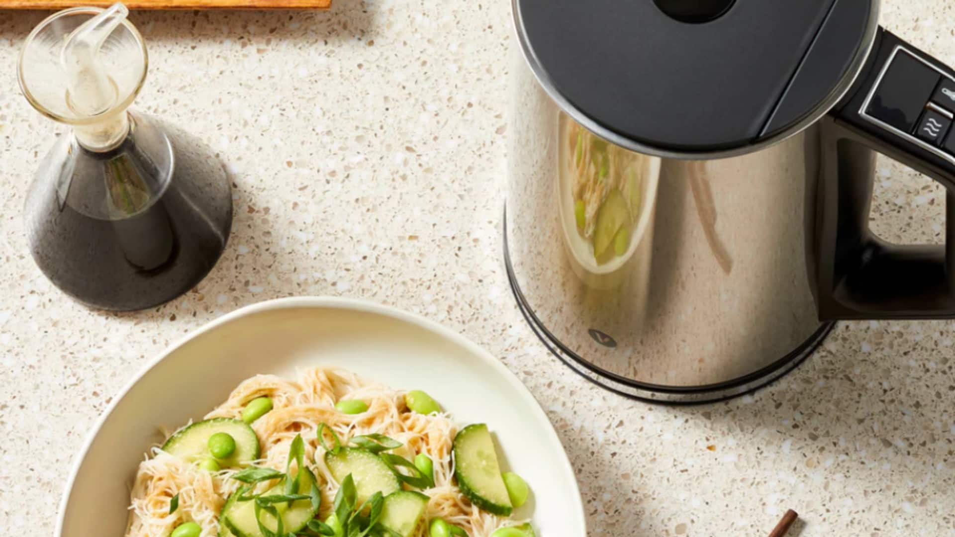 गैस खत्म हो गई तो इलेक्ट्रिक केतली में बनाएं ये स्वादिष्ट व्यंजन, भर जाएगा पेट