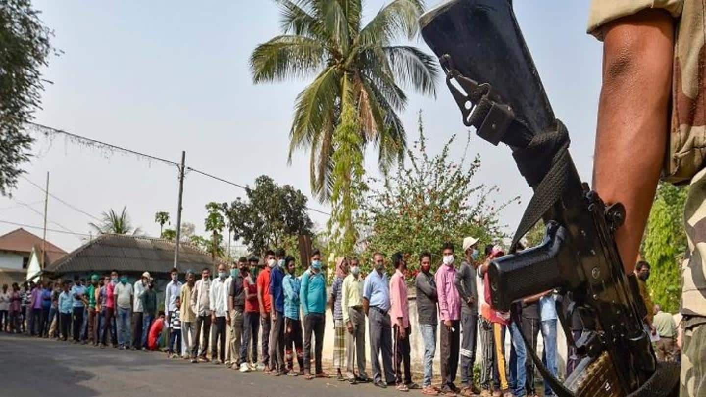 पश्चिम बंगाल चुनाव: कूच बिहार में कैसे भड़की हिंसा और किसने लगाए क्या आरोप?