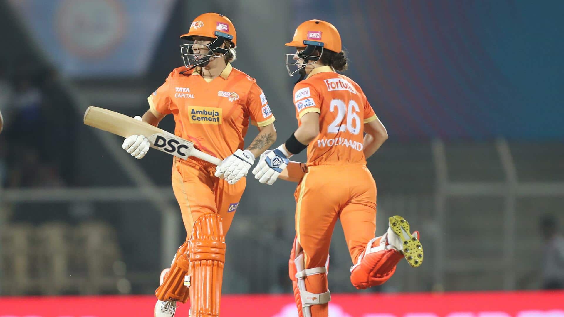 WPL 2023: रॉयल चैलेंजर्स बैंगलोर के खिलाफ गुजरात जायंट्स ने टॉस जीतकर चुनी बल्लेबाजी 
