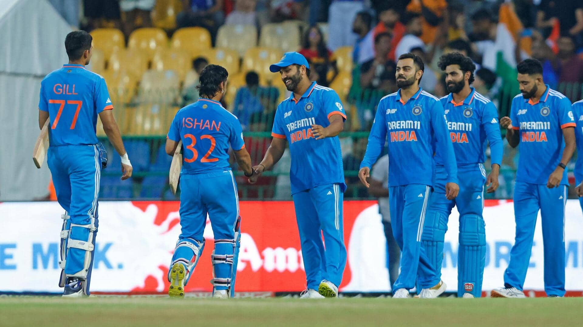 एशिया कप 2023: जीत के बाद मुंबई पहुंची भारतीय क्रिकेट टीम, उमड़े प्रशंसक