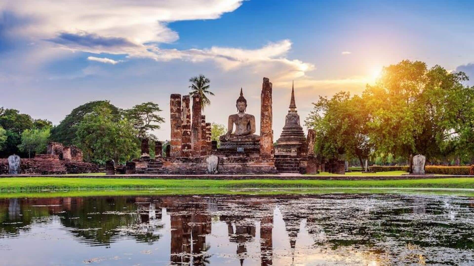 थाईलैंड के 5 प्रसिद्ध पर्यटन स्थल, छुट्टियों में एक बार जरूर जाएं