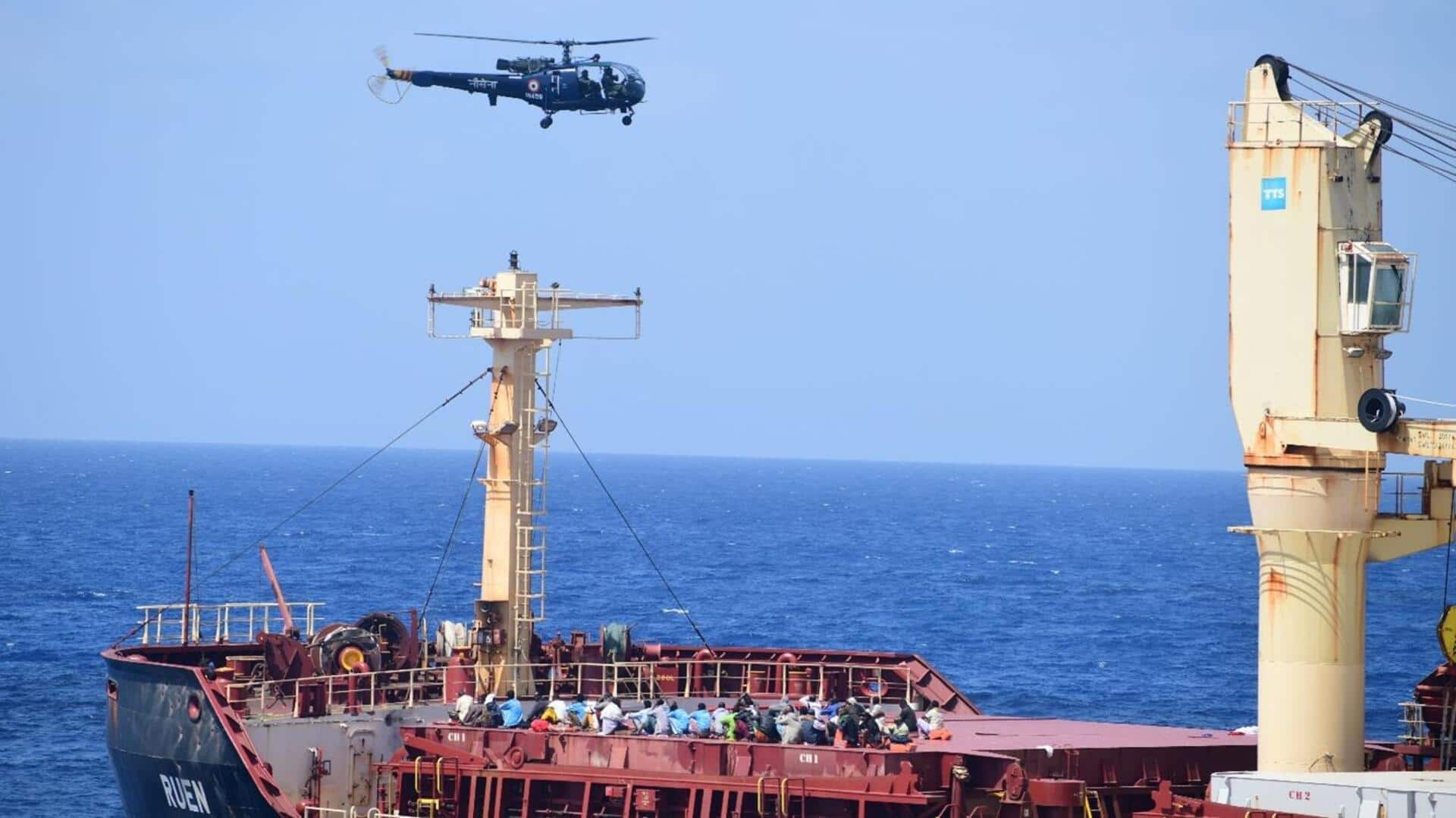 भारतीय नौसेना ने अपह्रत जहाज से 17 लोगों को बचाया, 35 लुटेरों ने किया आत्मसमर्पण