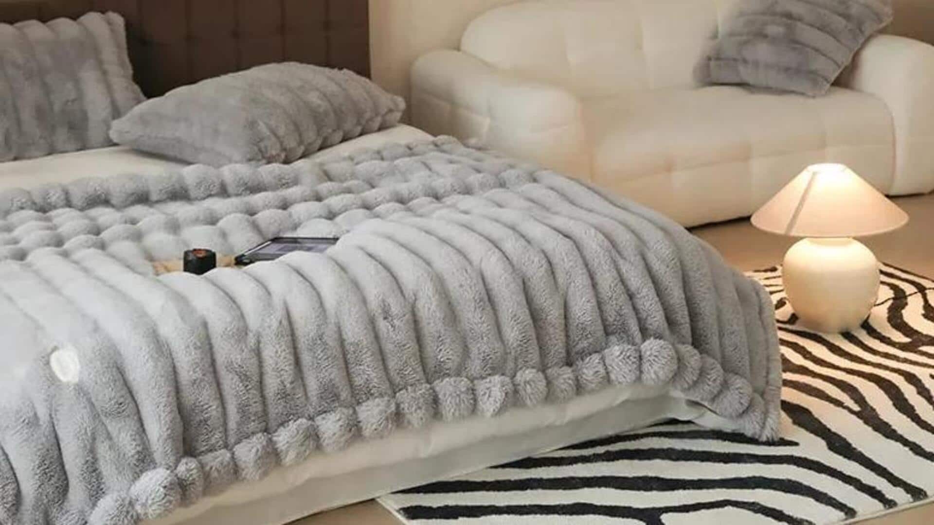 कंबल का इस तरह से रखें ख्याल, लंबे समय तक रहेंगे नए जैसे