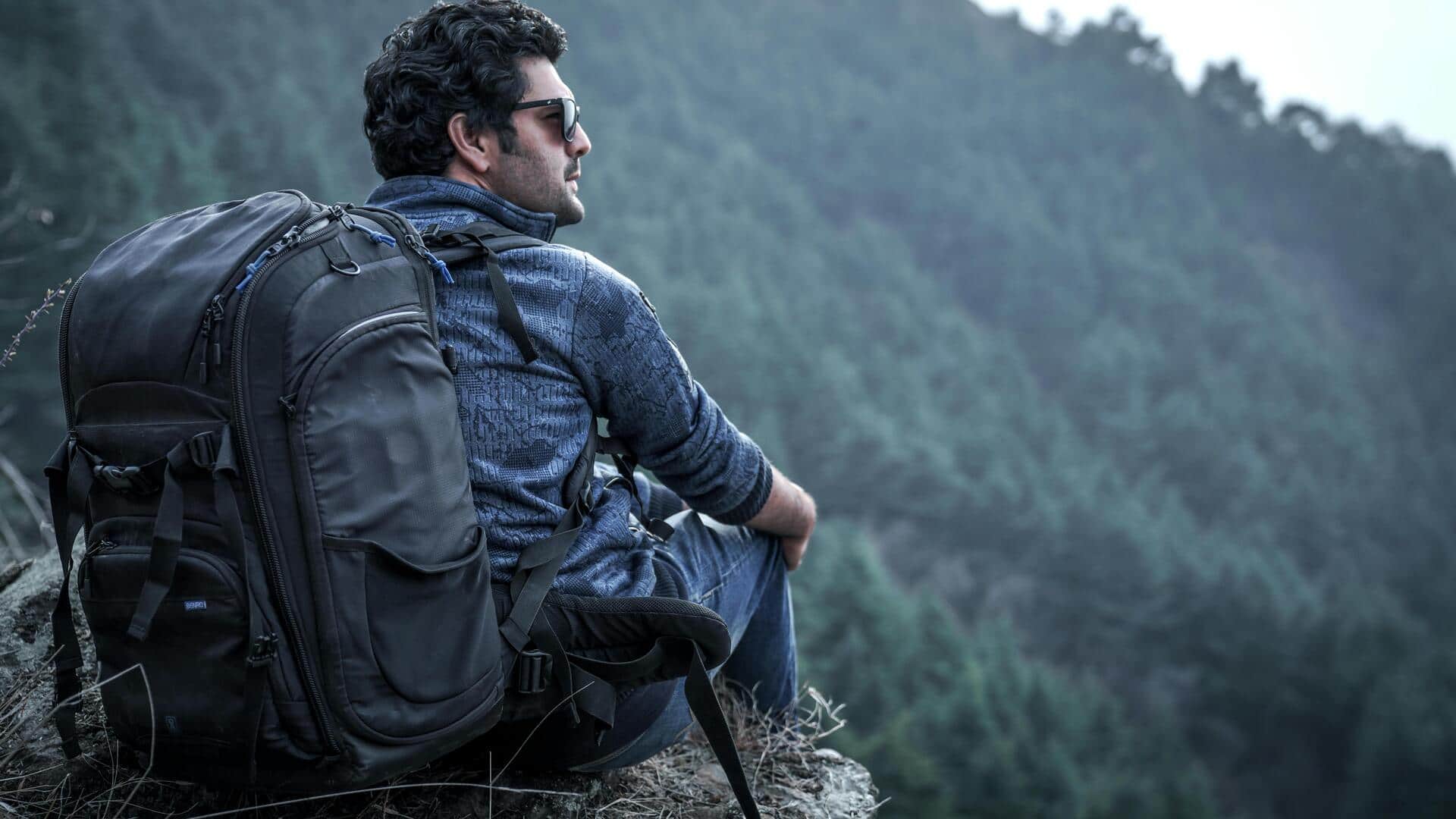 अकेले घूमने जा रहे हैं? इन 5 बातों का रखें खास ध्यान