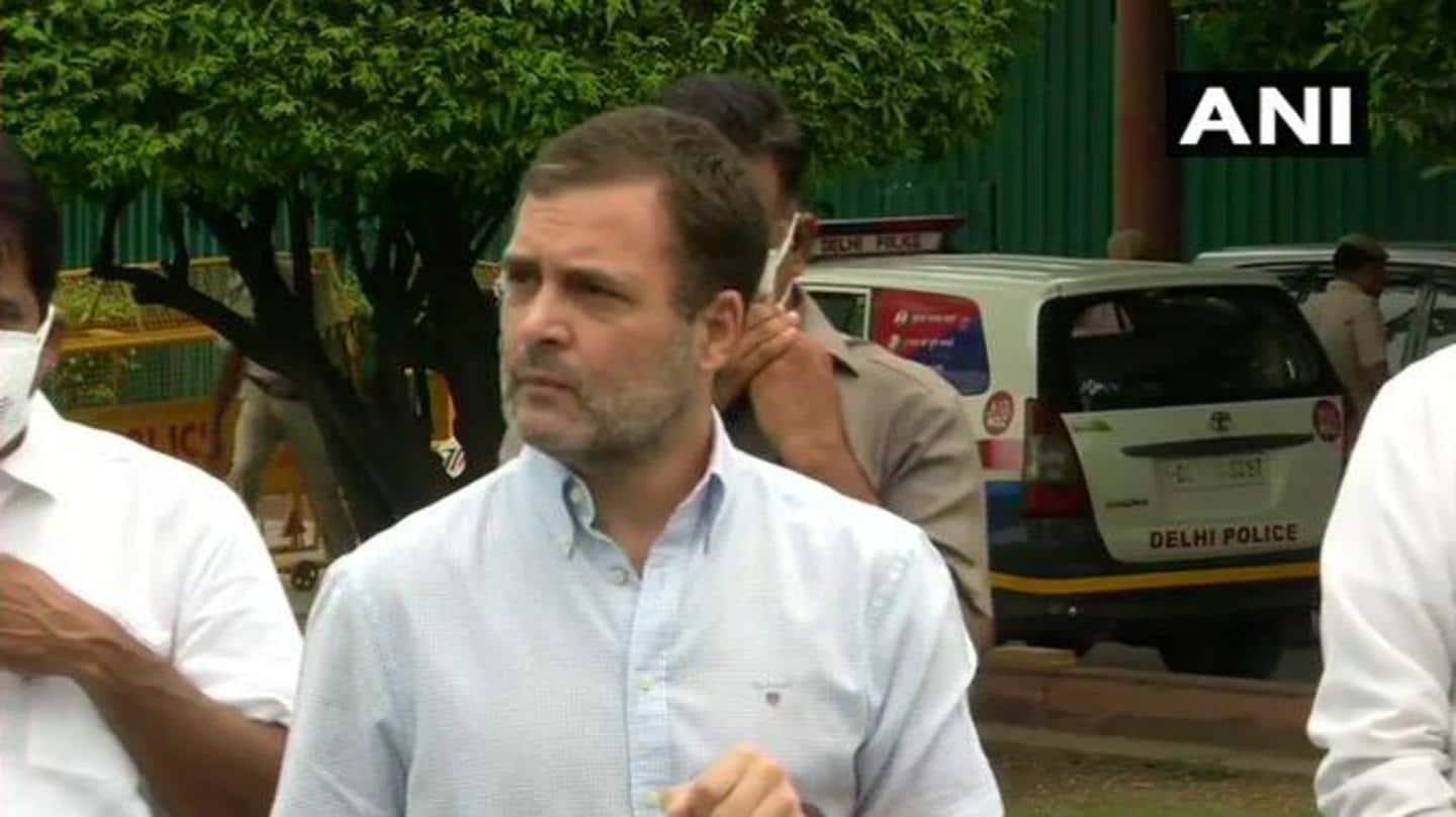 राहुल ने कहा- ये देशद्रोह से कम नहीं राहुल ने कहा- ये देशद्रोह से कम नहीं