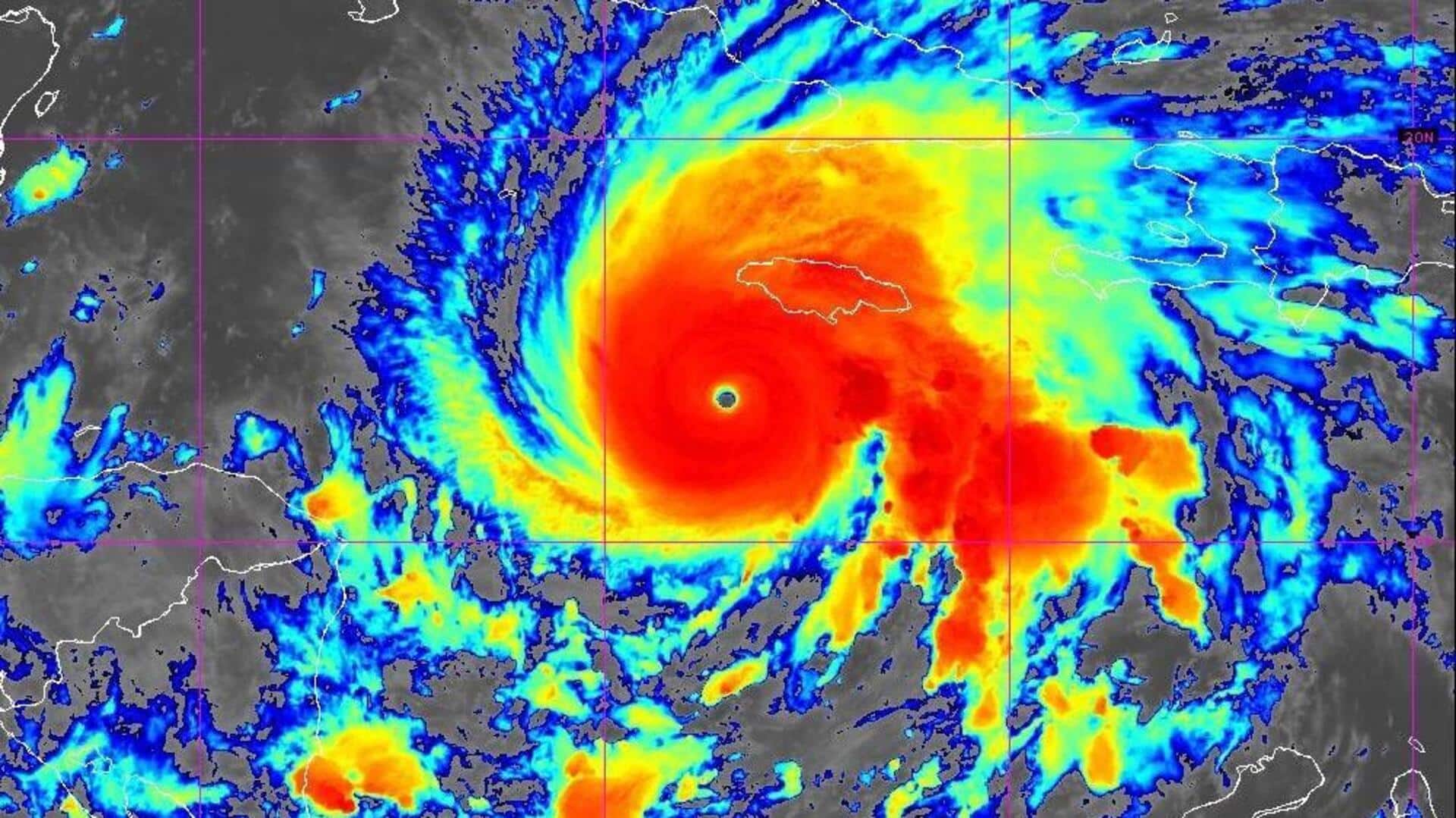 जमैका पहुंचा 2025 का सबसे ताकतवर तूफान 'मेलिसा', हवा की रफ्तार 280 किमी प्रति घंटा 