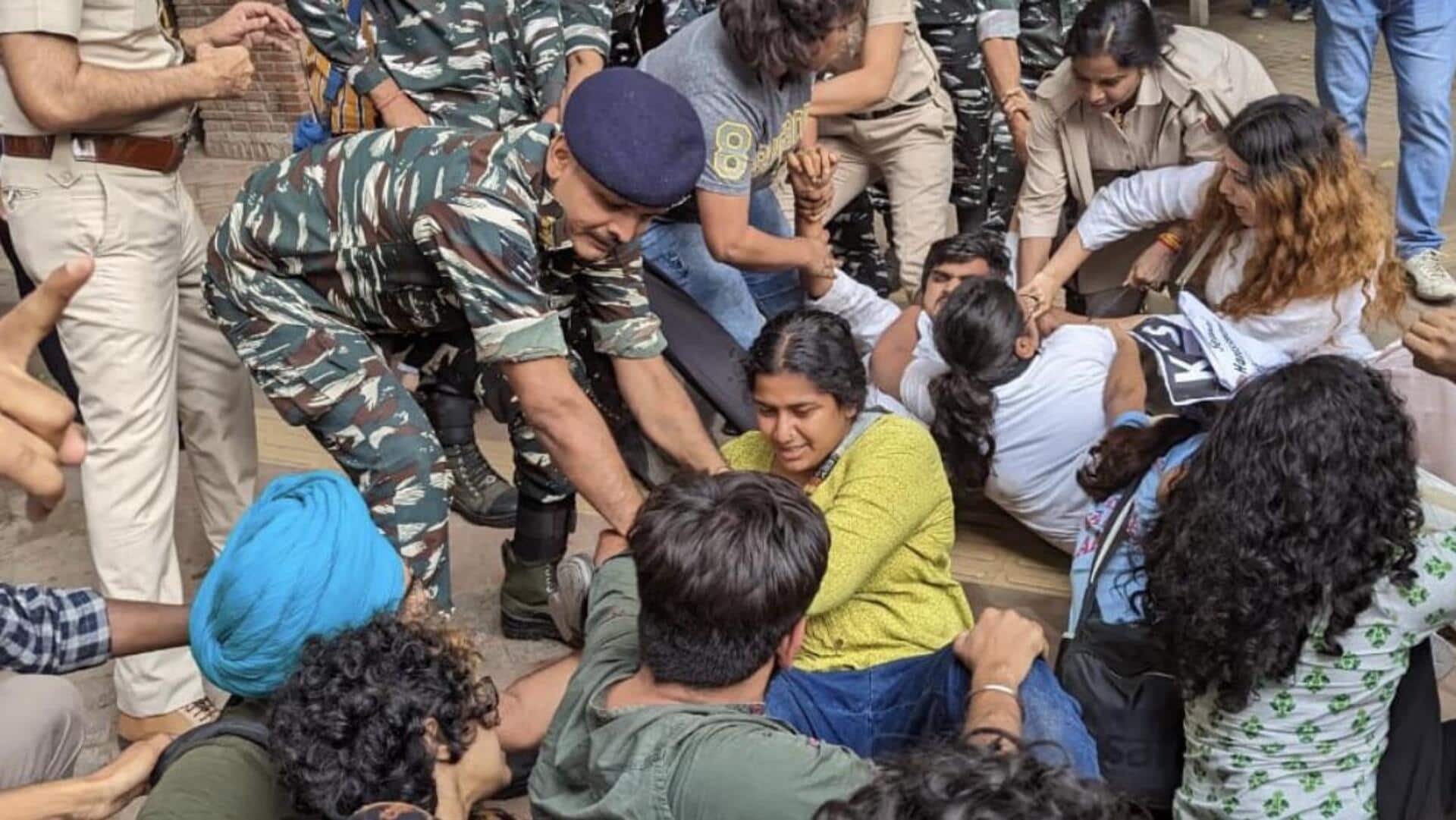 दिल्ली: छात्रों को पुलिस ने हिरासत में लिया, पहलवानों के समर्थन में निकाल रहे थे मार्च 