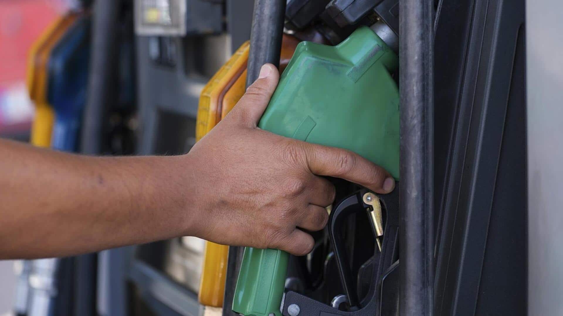 पेट्रोल-डीजल की कीमतें: 18 अप्रैल के लिए जारी हुए नए दाम, जानिए कहां हुआ बदलाव