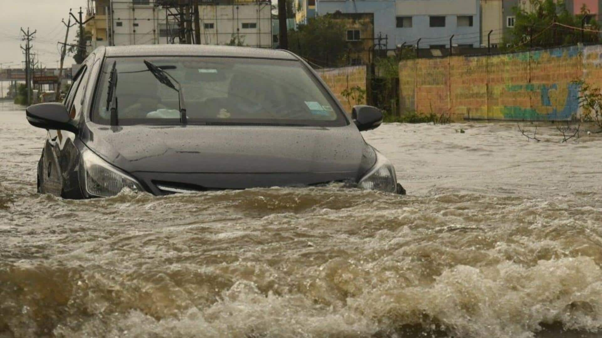 बाढ़ में डूबी कार का निरस्त हो जाएगा बीमा क्लेम, भूलकर भी न करें यह गलती 