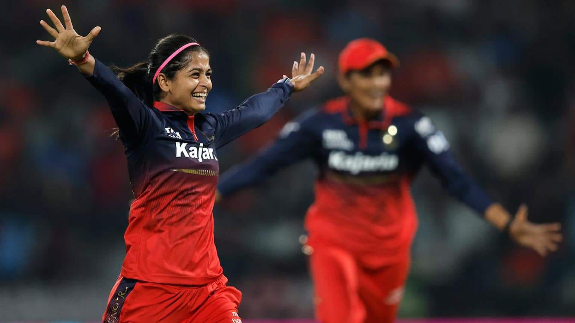 श्रेयंका पाटिल ने WPL में पहली बार लिया 5 विकेट हॉल, जानिए उनके आंकड़े  