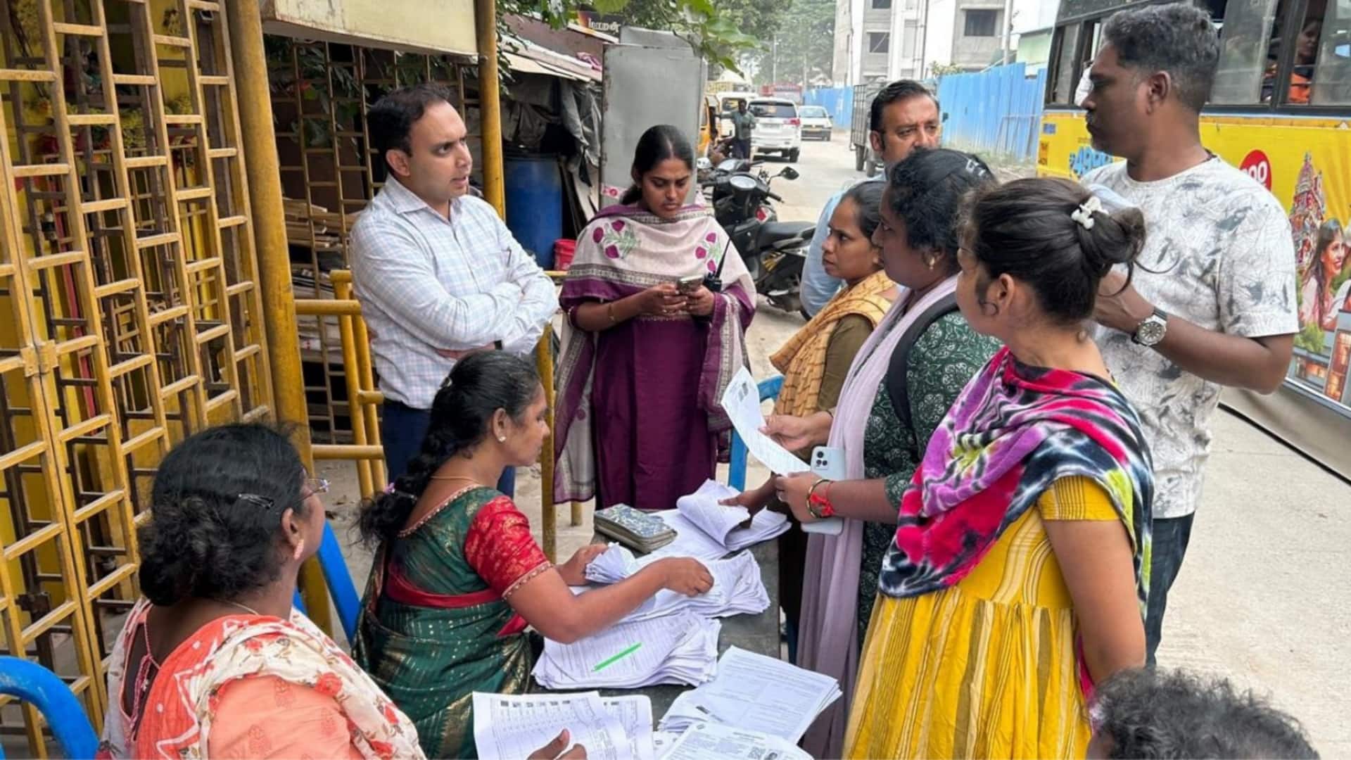 पश्चिम बंगाल SIR: 13 लाख फॉर्म में माता-पिता समान, 1 करोड़ फॉर्म में सामने आईं गड़बड़ियां