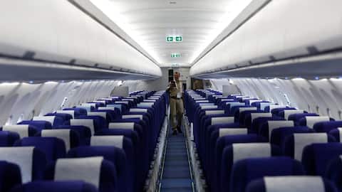 केंद्र सरकार ने 60 प्रतिशत फ्री फ्लाइट सीट देने के नियम पर क्यों लगाई रोक?