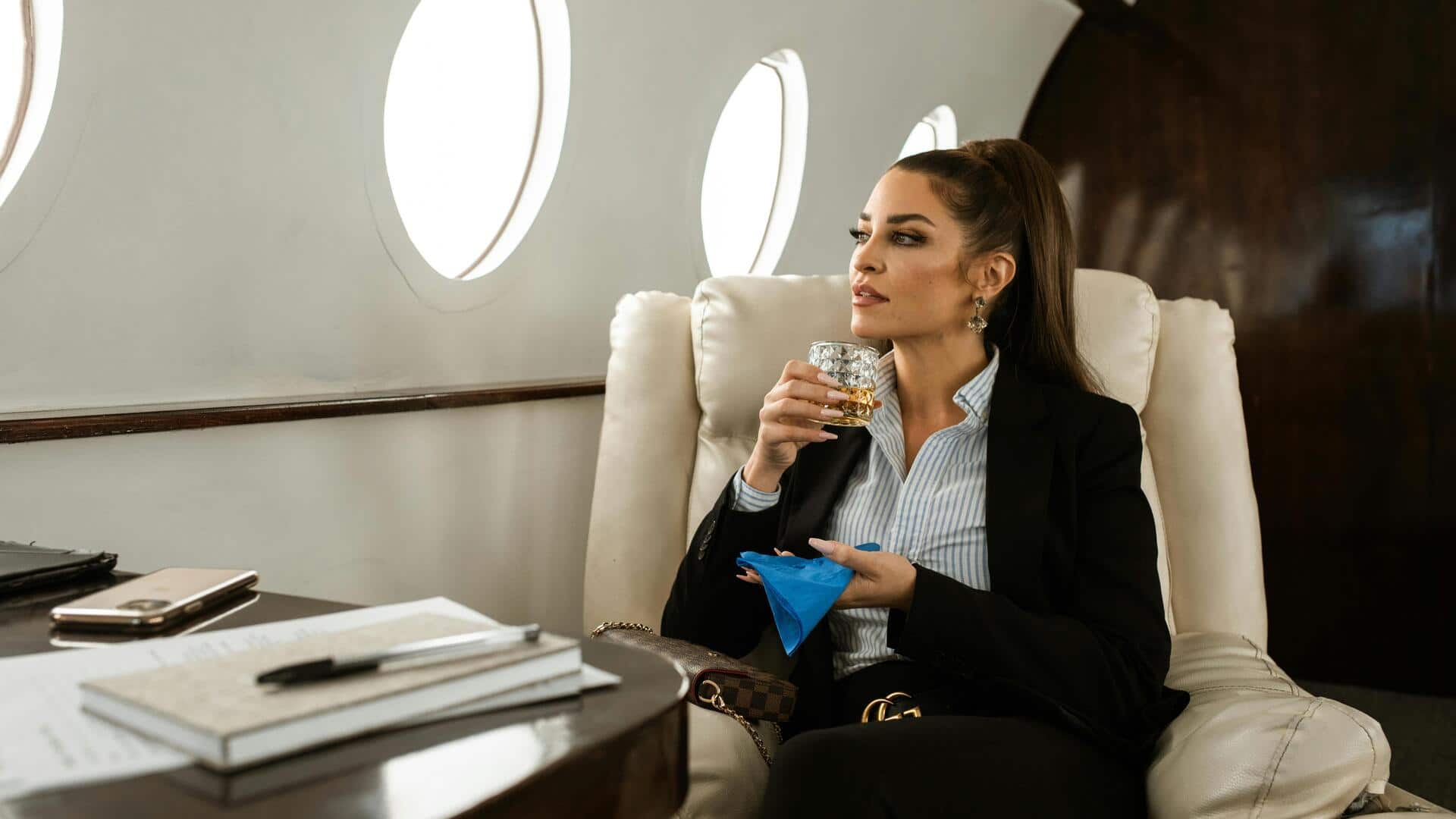 बिजनेस क्लास में पहली बार यात्रा करने जा रहे हैं? इन 5 बातों का रखें ध्यान