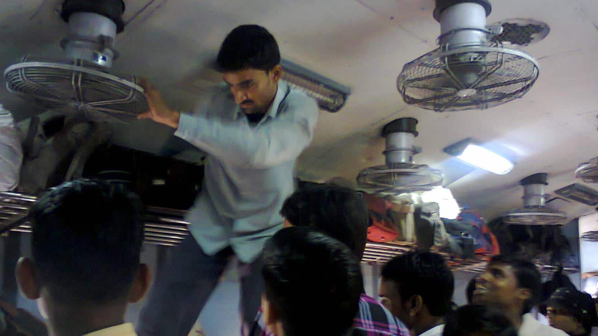 खस्ताहाल रेलवे: शौचालय के लिए यात्री को बनना पड़ा 'स्पाइडर मैन', लोग बोले- शुक्रिया मोदी जी