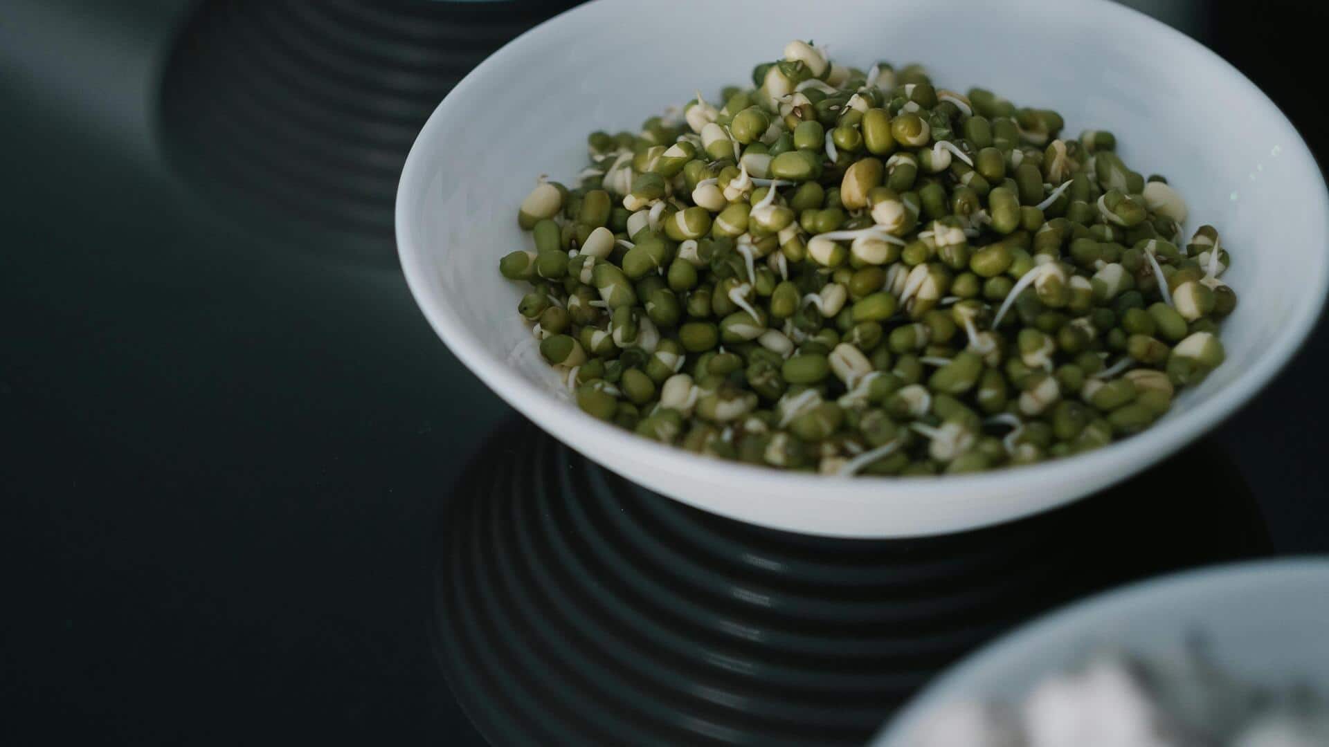 गर्मियों के दौरान ऑफिस में इन 5 स्नैक्स का करें सेवन, सेहत के लिए हैं बेहतरीन