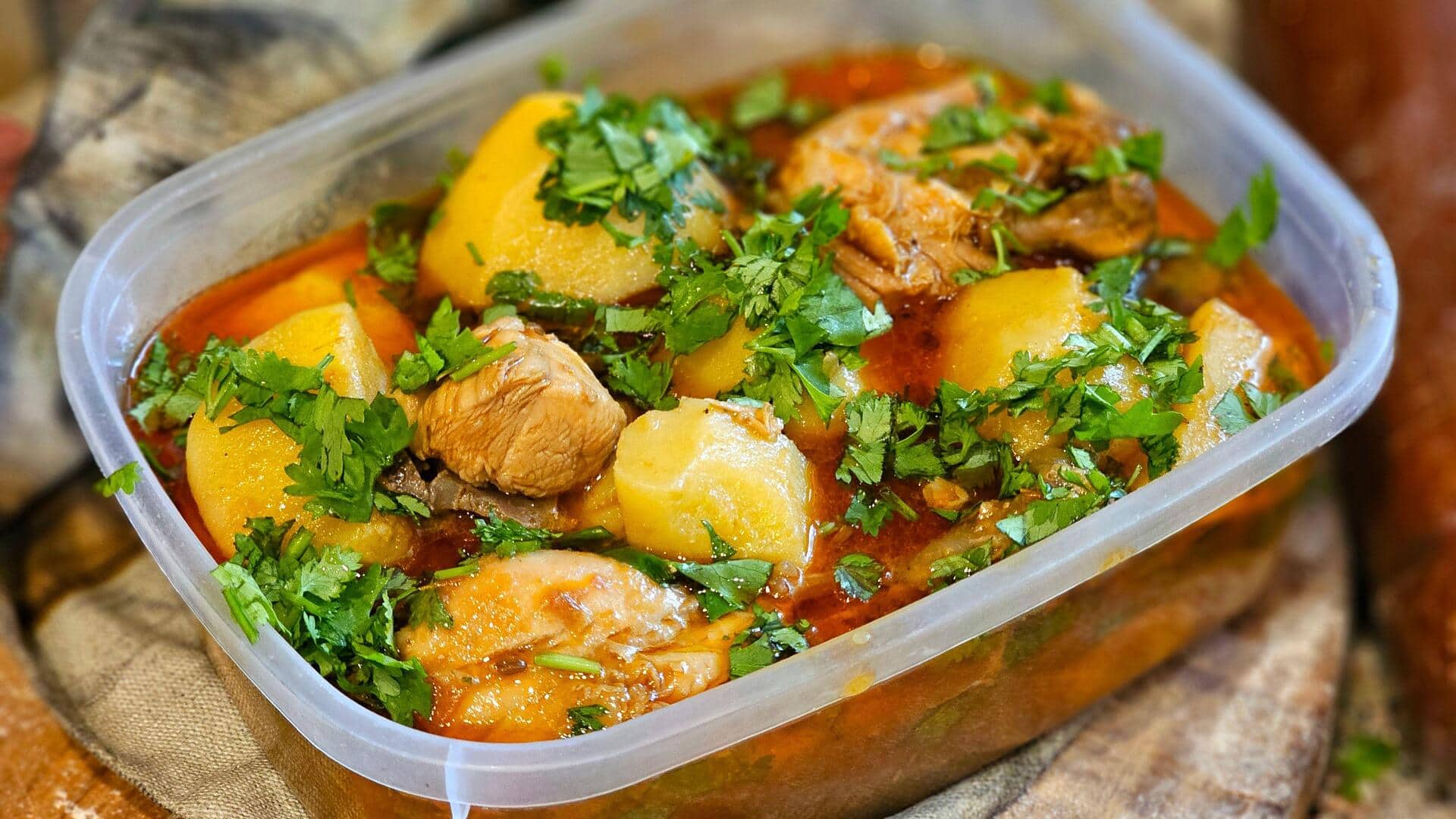 बचा हुआ खाना खाने से पहले न करें ये 5 गलतियां, सेहत को होगा नुकसान