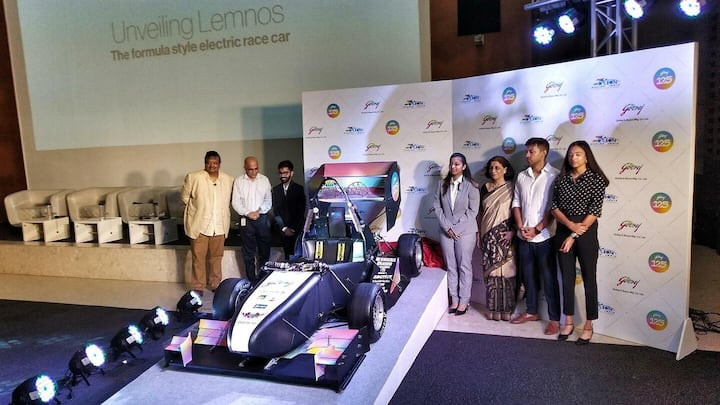 ओरियन रेसिंग टीम ने लॉन्च की भारत में बनी पहली फॉर्मूला स्टाइल इलेक्ट्रिक रेसिंग कार