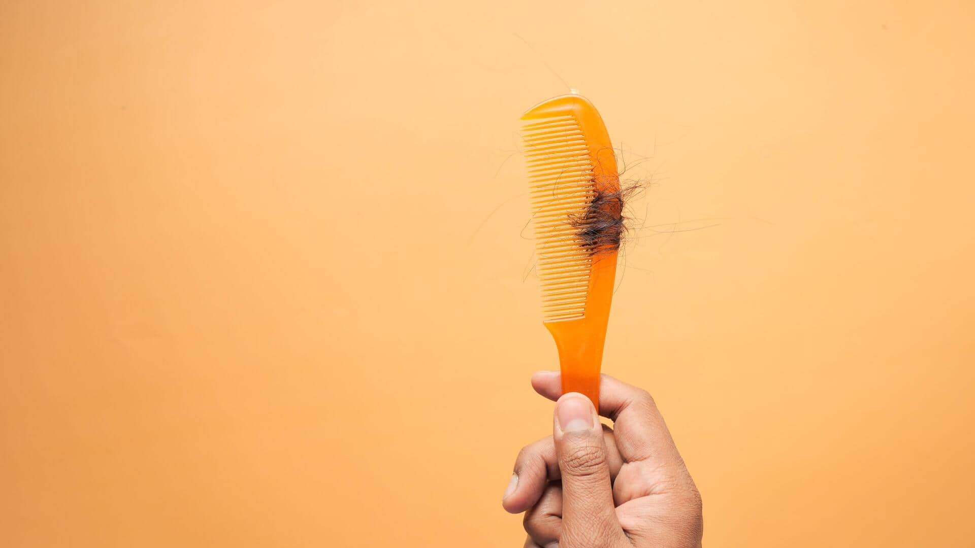 GEN-Z को क्यों हो रही है ज्यादा बाल झड़ने की समस्या? जानिए कुछ संभावित कारण