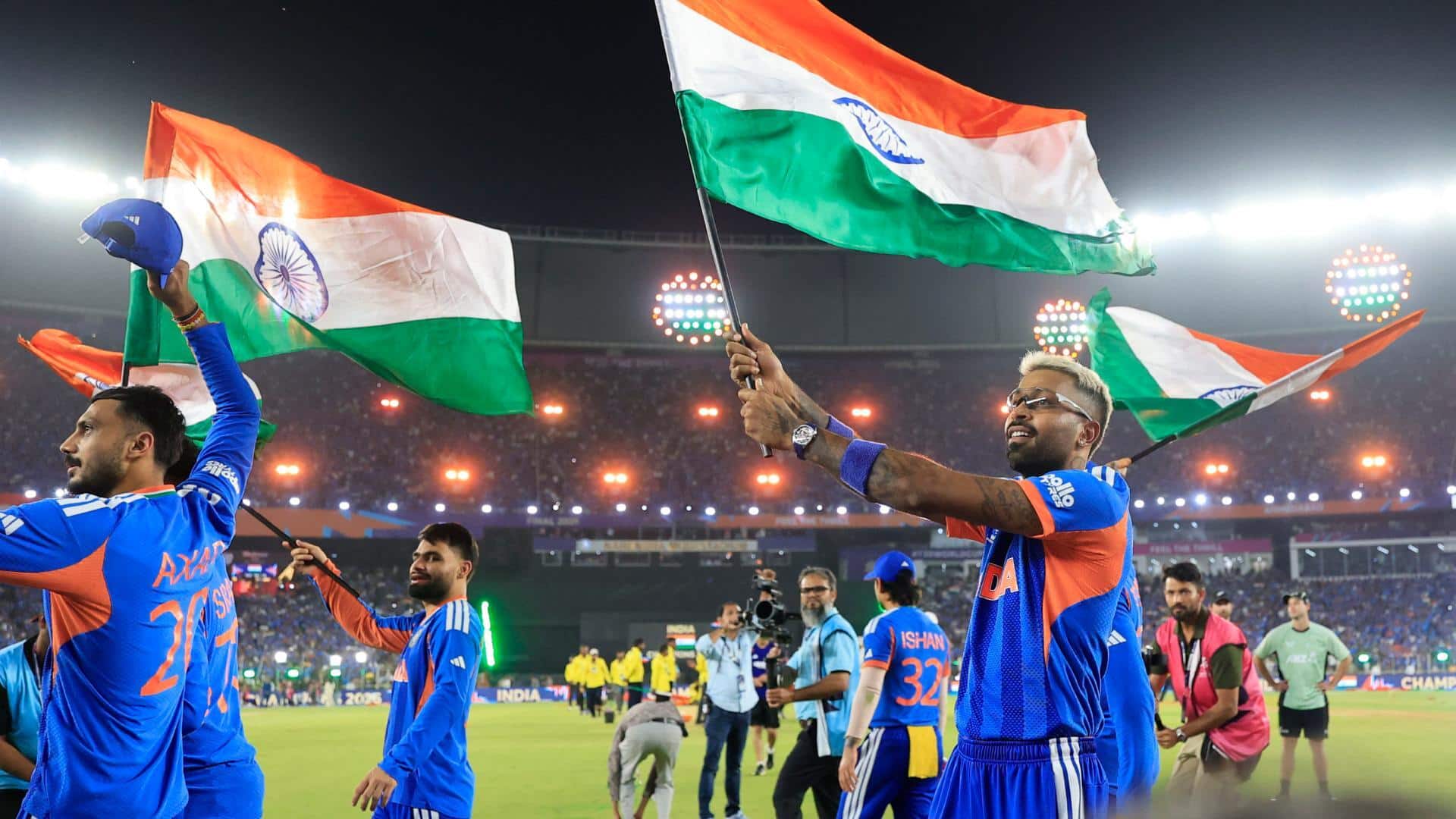 भारतीय क्रिकेट टीम ने रचा इतिहास, 3 बार टी-20 विश्व कप खिताब जीतने वाली पहली टीम बनी