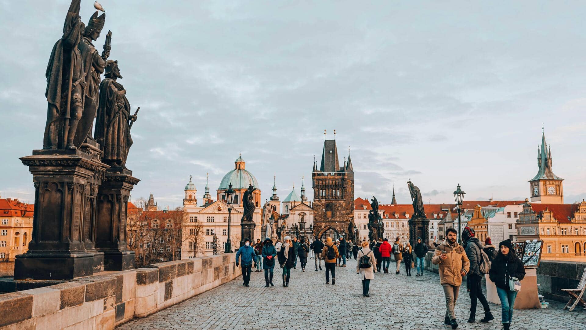 यात्रा के दौरान खुद को स्वस्थ रखने के लिए अपनाएं ये 5 तरीके