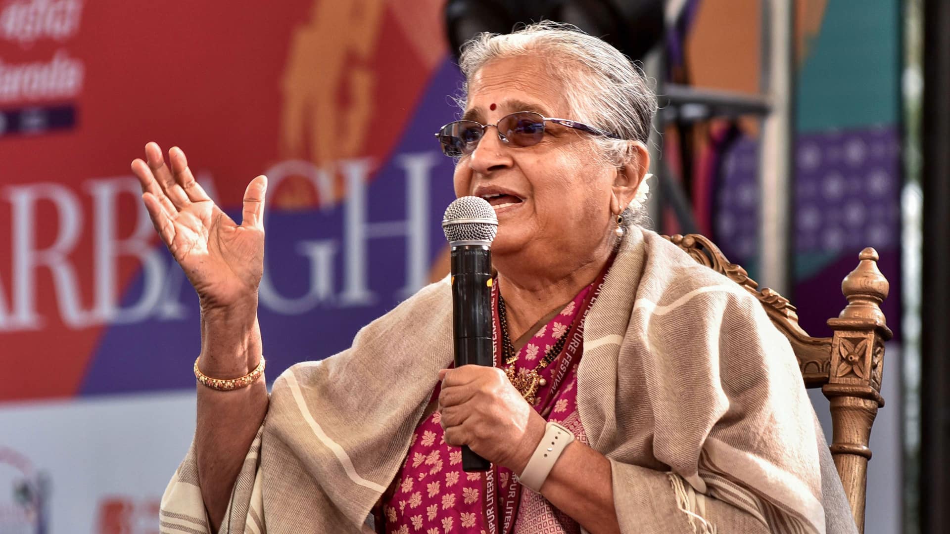 सुधा मूर्ति ने डीपफेक वीडियो को लेकर दी चेतावनी, जानिए क्या है मामला