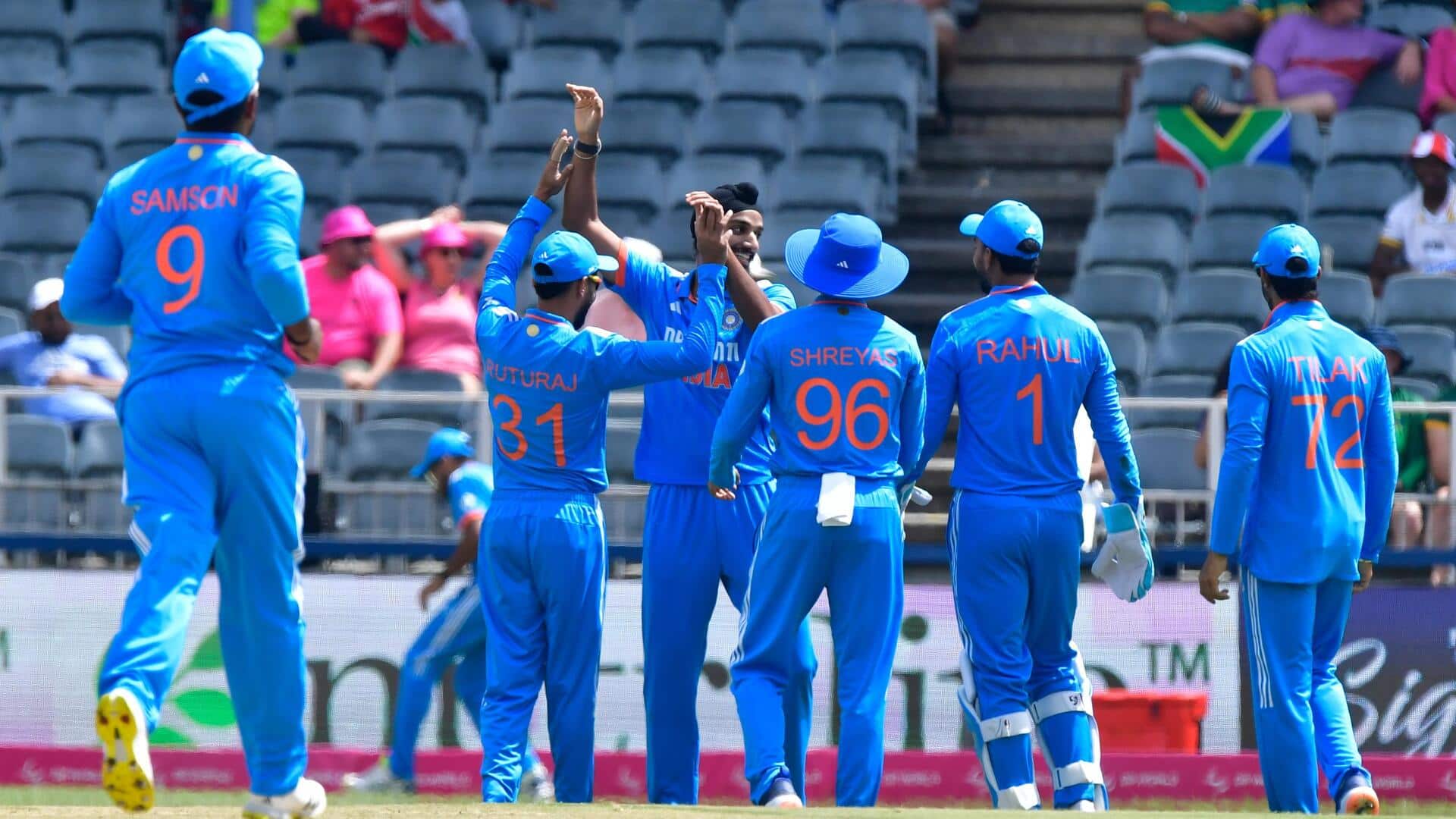 पहला वनडे: भारत ने दक्षिण अफ्रीका को 8 विकेट से हराया, मैच में बने ये रिकॉर्ड्स 