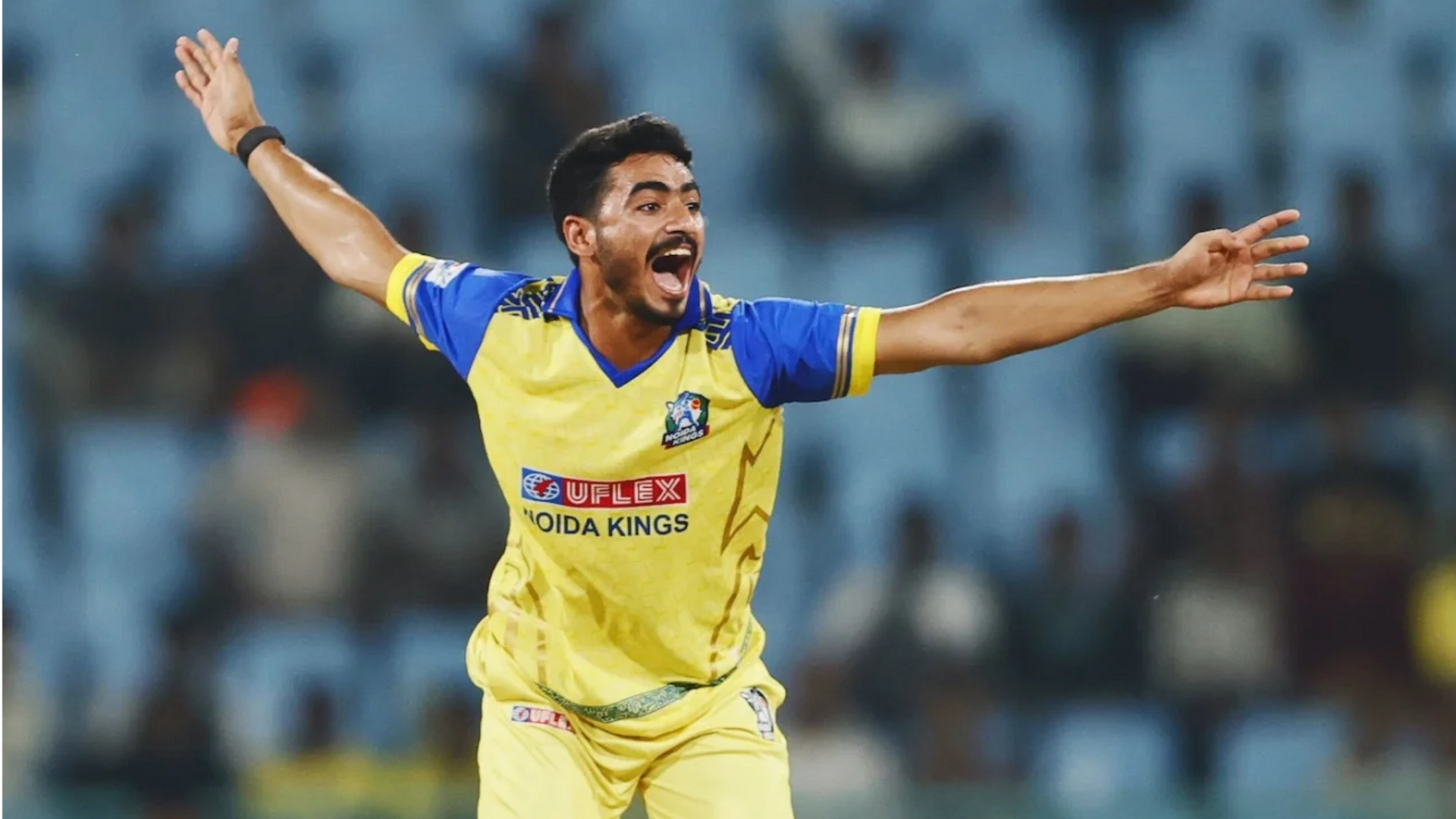 #NewsBytesExclusive: आर्थिक तंगी में छोड़ा क्रिकेट, अब LSG ने बनाया करोड़पति; जानिए नमन तिवारी की कहानी 