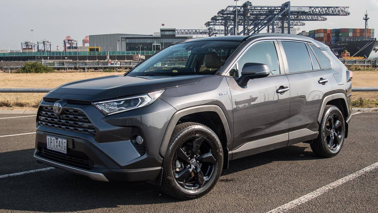 टोयोटा RAV4: अनुमानित कीमत 55 लाख रुपये टोयोटा RAV4: अनुमानित कीमत 55 लाख रुपये