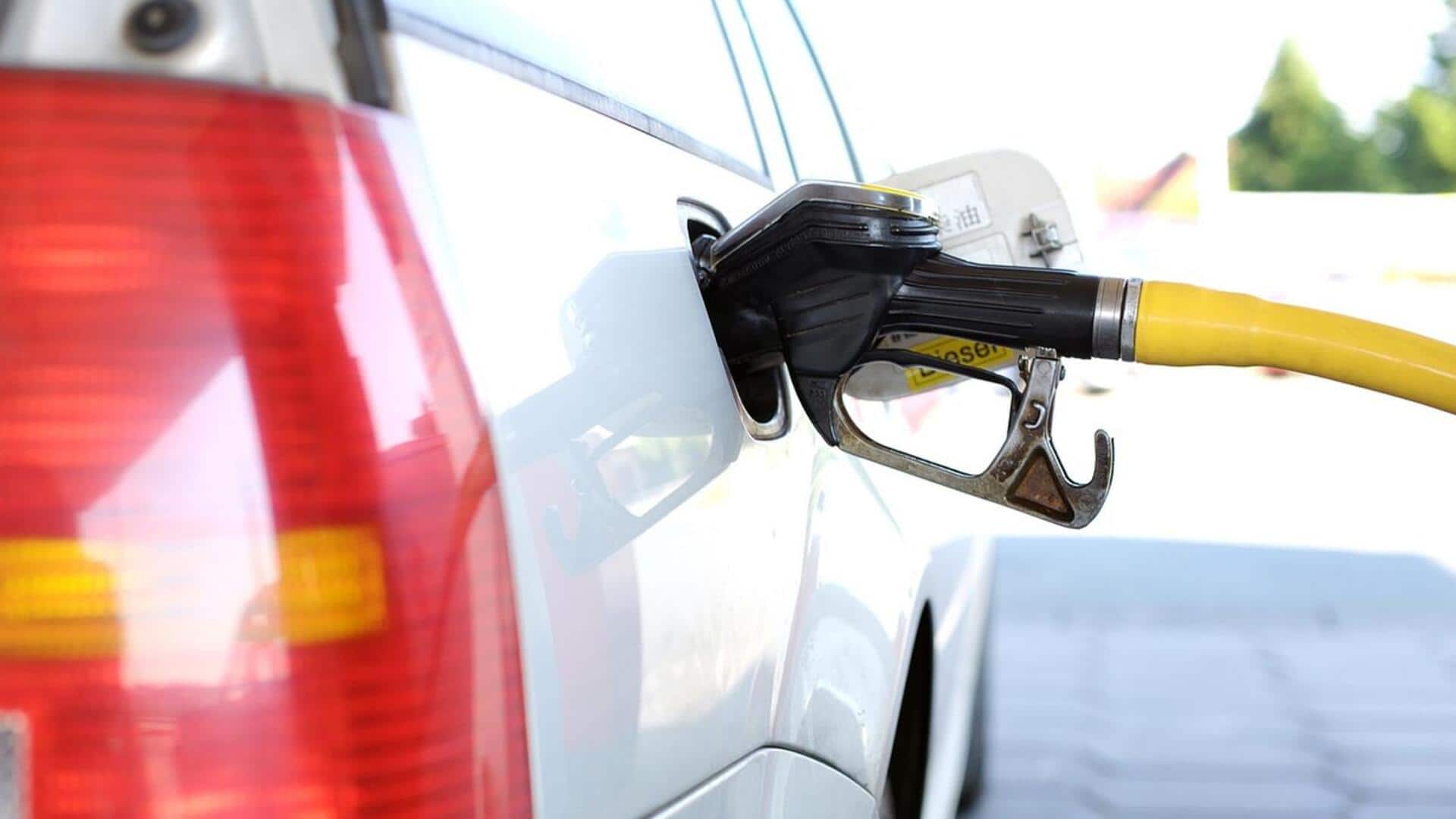 पेट्रोल-डीजल के भाव: 2 मई के लिए जारी हुई नई कीमत, जानिए कितनी बदली