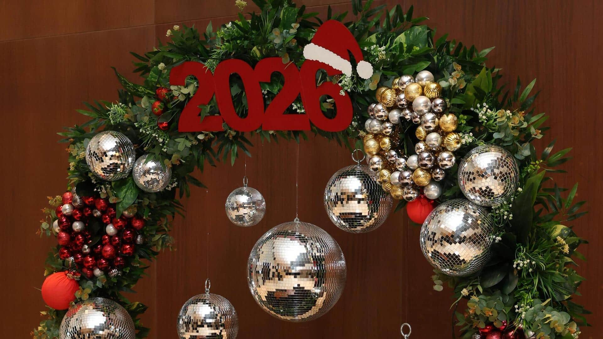 हैप्पी न्यू ईयर 2026: अपने रिश्‍तेदारों, दोस्तों और परिवार को इस अंदाज में दें शुभकामनाएं 