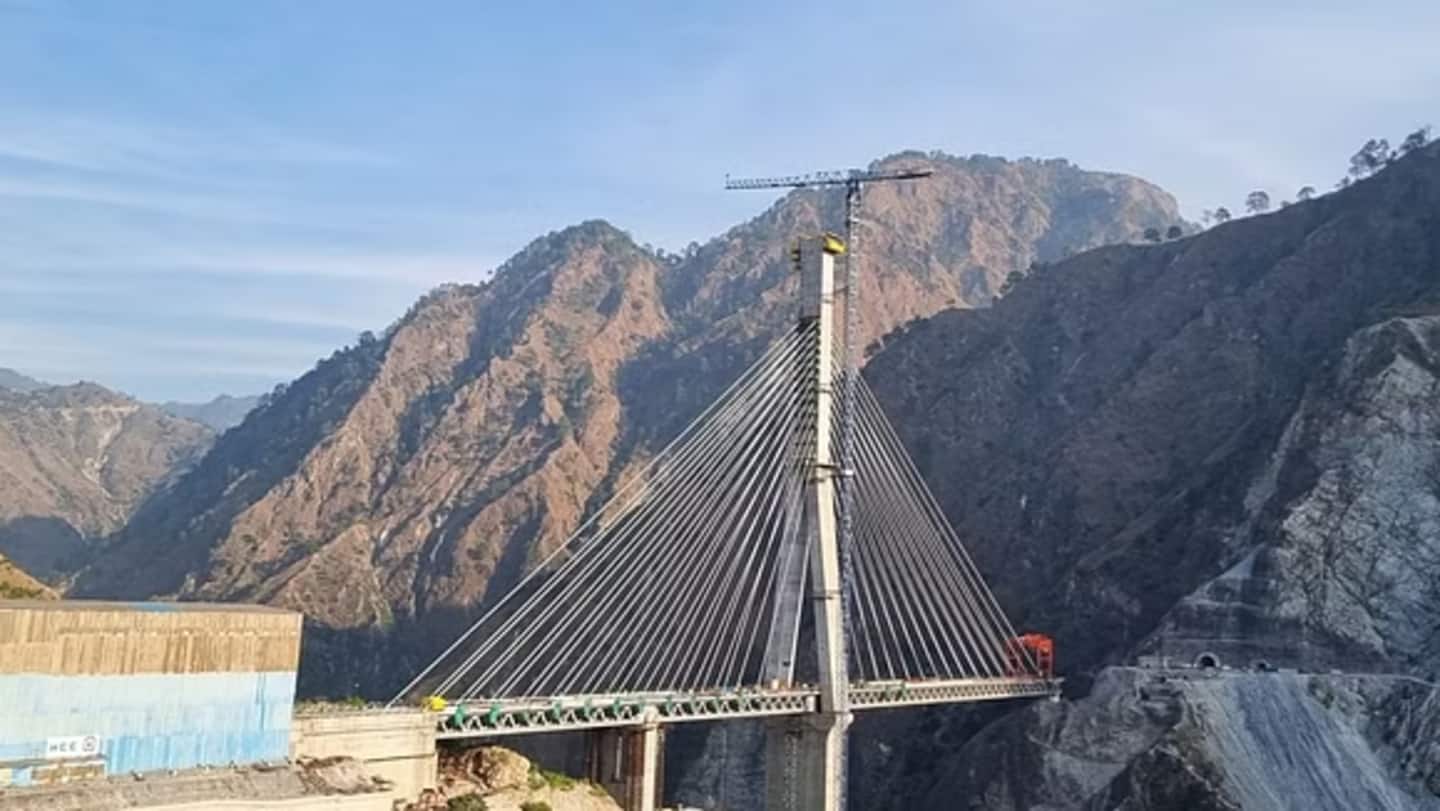 भारतीय रेलवे का पहला केबल ब्रिज 193 मीटर ऊंचा, रेल मंत्री ने साझा किया वीडियो