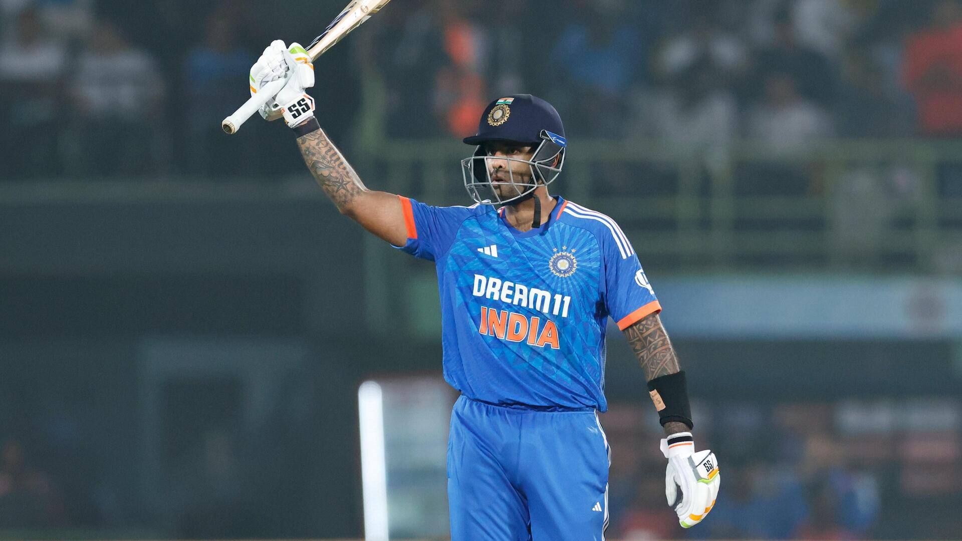 भारत बनाम ऑस्ट्रेलिया: सूर्यकुमार यादव ने जड़ा टी-20 अंतरराष्ट्रीय करियर का 16वां अर्धशतक, जानिए आंकड़े