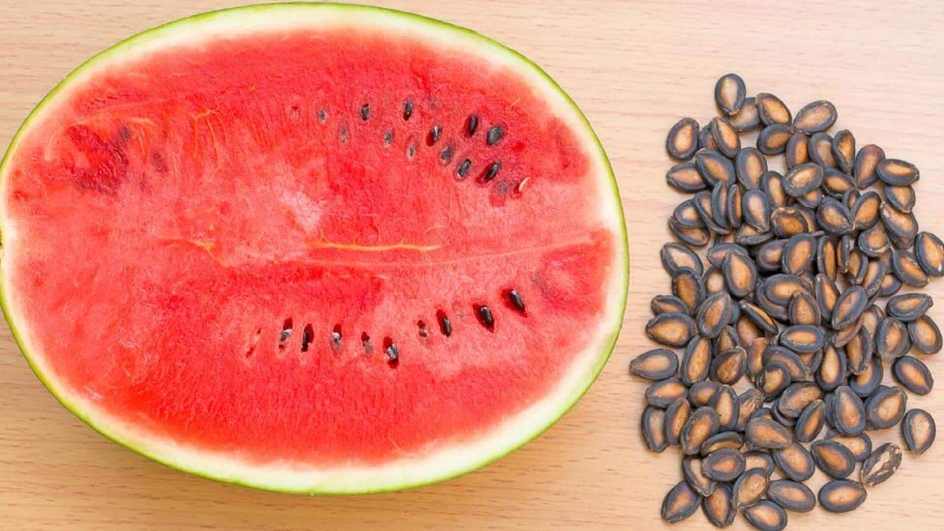 तरबूज के बीजों को फेंक देते हैं? जानिए इनसे बनने वाले व्यंजनों की रेसिपी