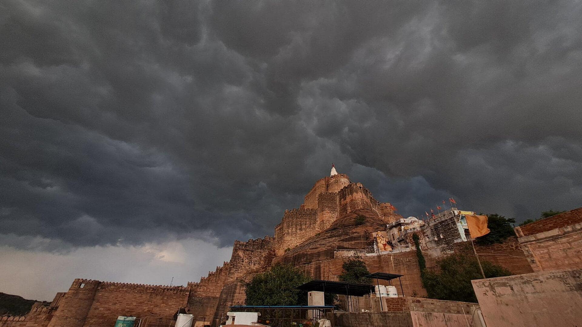 राजस्थान में 2 सप्ताह तक बारिश के आसार, अन्य राज्यों में कम हुआ मानसून का असर 