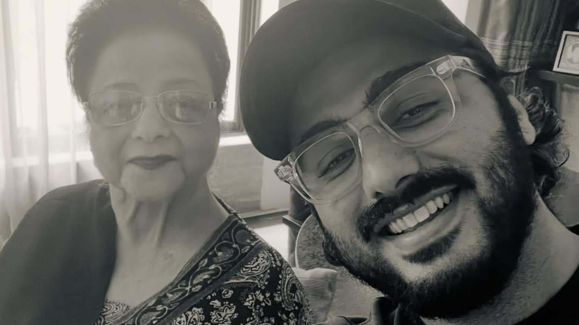 अर्जुन कपूर ने दादी निर्मल कपूर को किया याद, साझा किया भावुक कर देना वाला वीडियो अर्जुन कपूर ने दादी निर्मल कपूर को किया याद, साझा किया भावुक कर देना वाला वीडियो