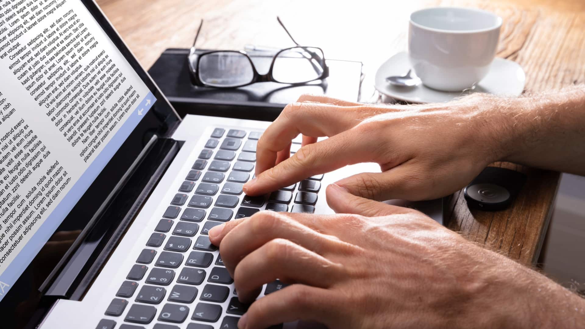 कैसे AI टूल्स फ्रीलांस लेखन की क्षमता बढ़ाने में हैं मददगार?